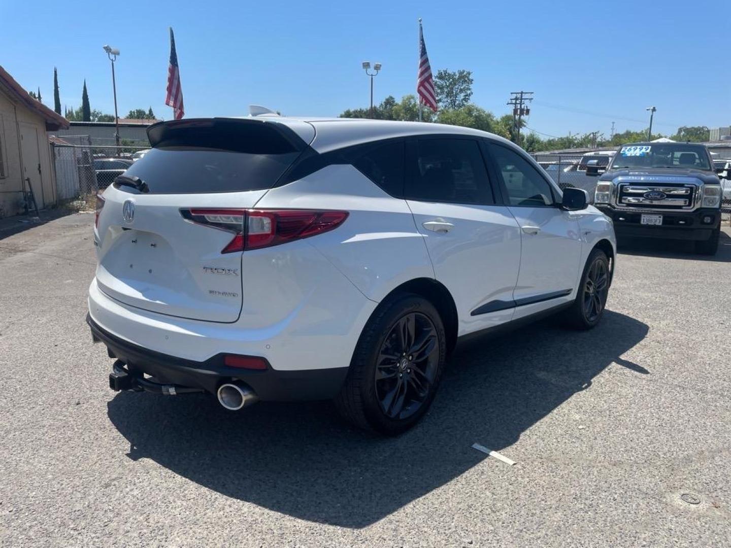 2020 Platinum White Pearl Acura RDX SH-AWD w/A-SPEC (5J8TC2H68LL) with an 2.0L 2.0L Turbo I4 272hp 280ft. lbs. Direct Injection engine, 10-Speed Shiftable Automatic transmission, located at 800 Riverside Ave, Roseville, CA, 95678, 916-773-4549 & Toll Free: 866-719-4393, 38.732265, -121.291039 - AWD CLEAN CARFAX - Photo#3