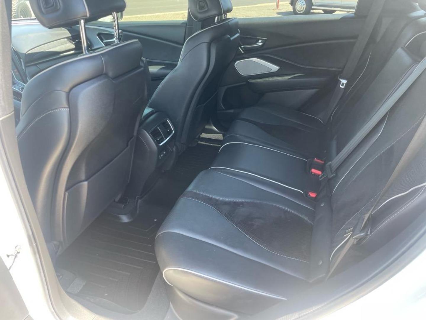 2020 Platinum White Pearl Acura RDX SH-AWD w/A-SPEC (5J8TC2H68LL) with an 2.0L 2.0L Turbo I4 272hp 280ft. lbs. Direct Injection engine, 10-Speed Shiftable Automatic transmission, located at 800 Riverside Ave, Roseville, CA, 95678, 916-773-4549 & Toll Free: 866-719-4393, 38.732265, -121.291039 - AWD CLEAN CARFAX - Photo#11