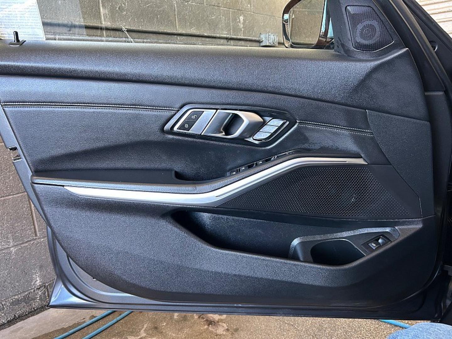2020 GRAY BMW 3 Series (WBA5R1C04LF) with an 4-Cyl Turbo 2.0 Liter engine, Automatic 8-Spd Sport w/Sport transmission, located at 412 Auto Vista Drive, Palmdale, 93551, (661) 945-0620, 34.592636, -118.136681 - Photo#16