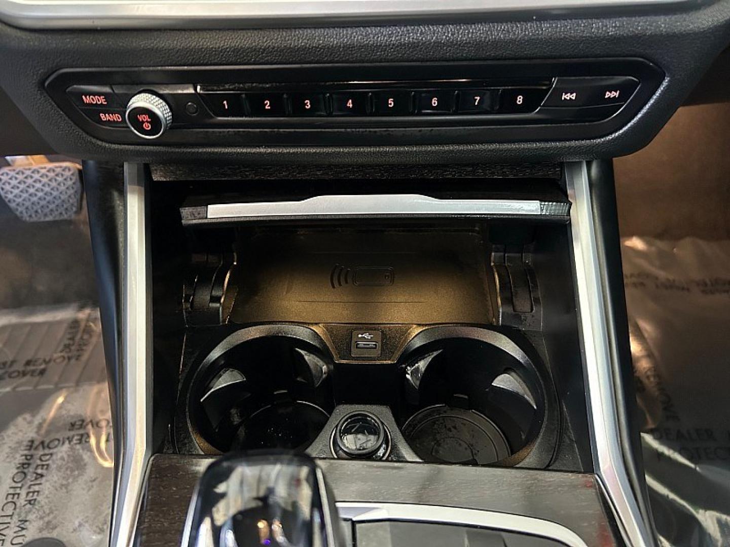 2020 GRAY BMW 3 Series (WBA5R1C04LF) with an 4-Cyl Turbo 2.0 Liter engine, Automatic 8-Spd Sport w/Sport transmission, located at 412 Auto Vista Drive, Palmdale, 93551, (661) 945-0620, 34.592636, -118.136681 - Photo#21