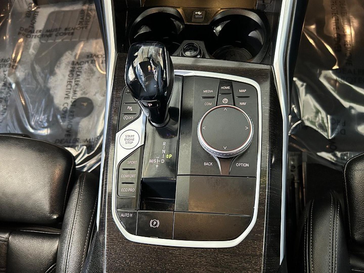 2020 GRAY BMW 3 Series (WBA5R1C04LF) with an 4-Cyl Turbo 2.0 Liter engine, Automatic 8-Spd Sport w/Sport transmission, located at 412 Auto Vista Drive, Palmdale, 93551, (661) 945-0620, 34.592636, -118.136681 - Photo#22