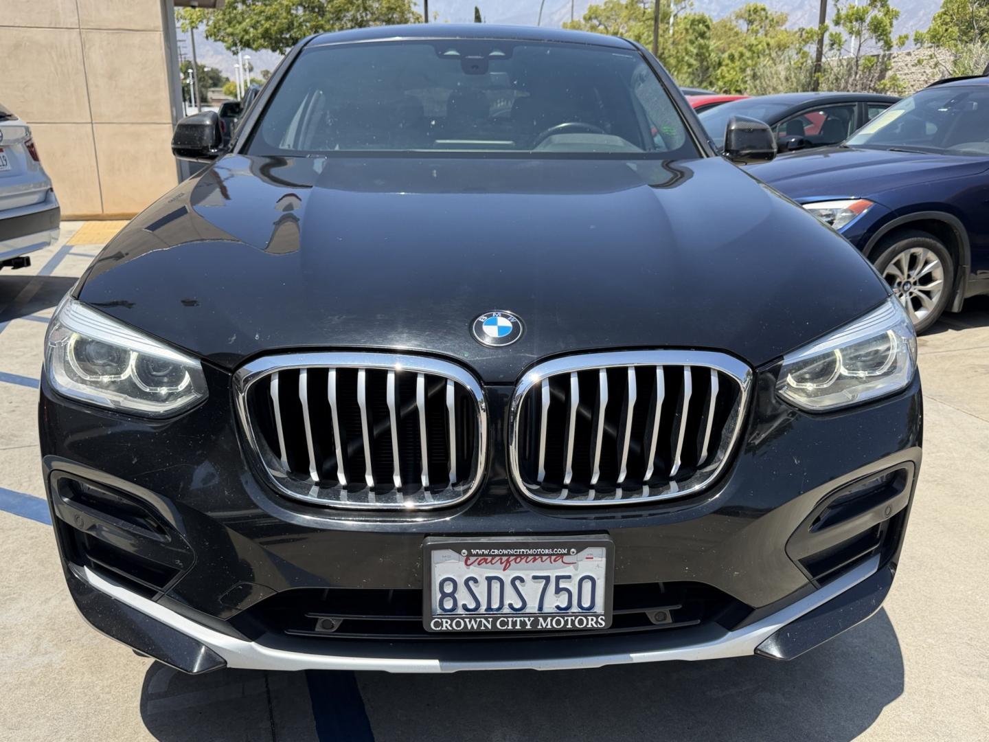 2020 Black /Black BMW X4 xDrive30i (5UX2V1C09LL) with an 2.0L L4 DOHC 16V engine, 8A transmission, located at 30 S. Berkeley Avenue, Pasadena, CA, 91107, (626) 248-7567, 34.145447, -118.109398 - # 2020 BMW X4 xDrive30i for Sale in Pasadena, CA – Buy Here Pay Here Financing Available If you're looking for a luxury SUV that delivers sporty performance, premium comfort, advanced technology, and head-turning style, this 2020 BMW X4 xDrive30i is an outstanding choice. Available now at Crown - Photo#4