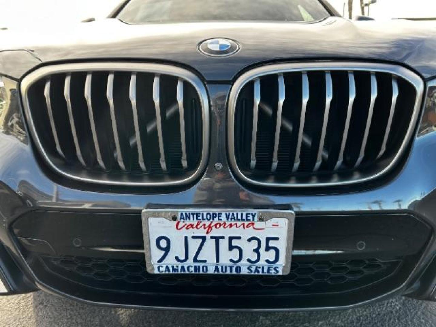 2020 GRAY BMW X4 (5UX2V5C07L9) with an 6-Cyl Twin Turbo 3.0 Liter engine, Automatic 8-Spd w/Sport and Manual Modes transmission, located at 412 Auto Vista Drive, Palmdale, 93551, (661) 945-0620, 34.592636, -118.136681 - Photo#10