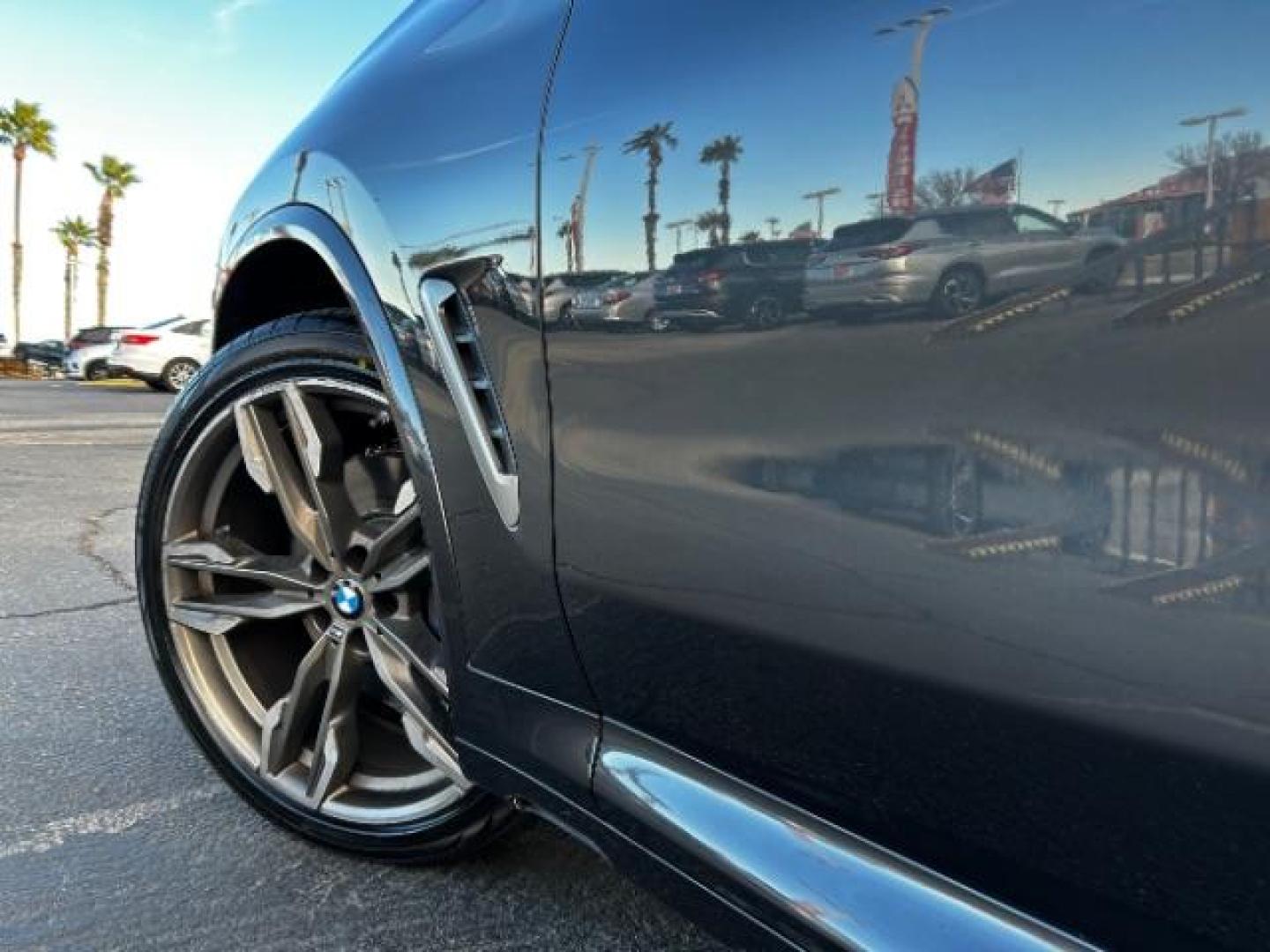 2020 GRAY BMW X4 (5UX2V5C07L9) with an 6-Cyl Twin Turbo 3.0 Liter engine, Automatic 8-Spd w/Sport and Manual Modes transmission, located at 412 Auto Vista Drive, Palmdale, 93551, (661) 945-0620, 34.592636, -118.136681 - Photo#12