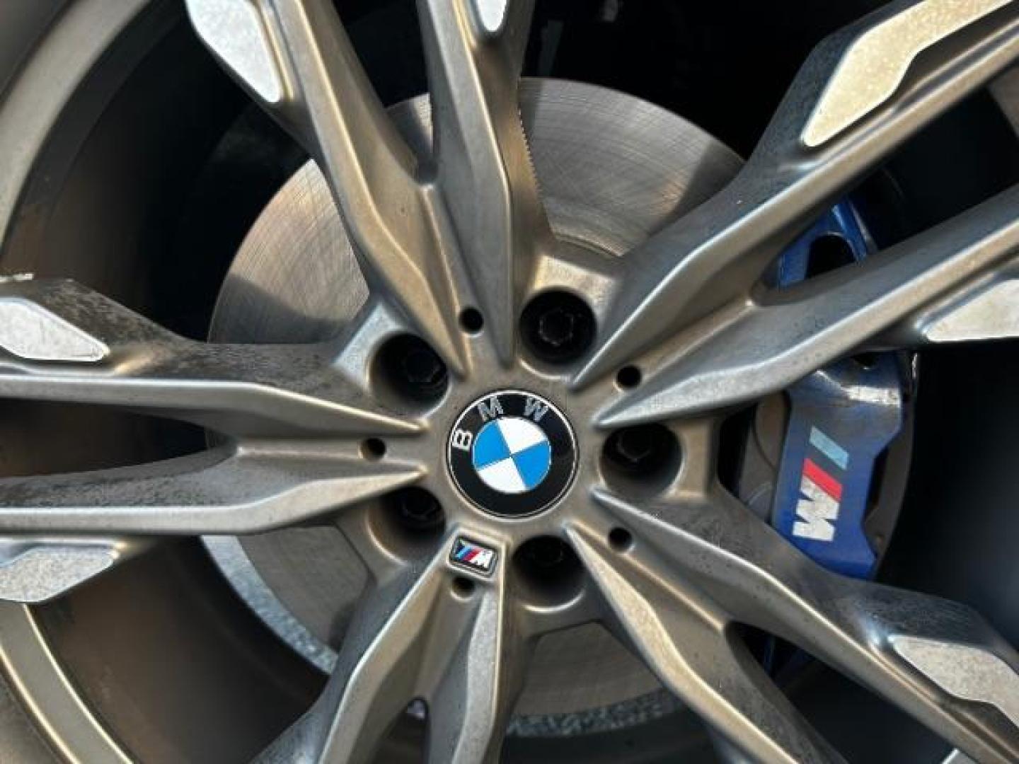 2020 GRAY BMW X4 (5UX2V5C07L9) with an 6-Cyl Twin Turbo 3.0 Liter engine, Automatic 8-Spd w/Sport and Manual Modes transmission, located at 412 Auto Vista Drive, Palmdale, 93551, (661) 945-0620, 34.592636, -118.136681 - Photo#13