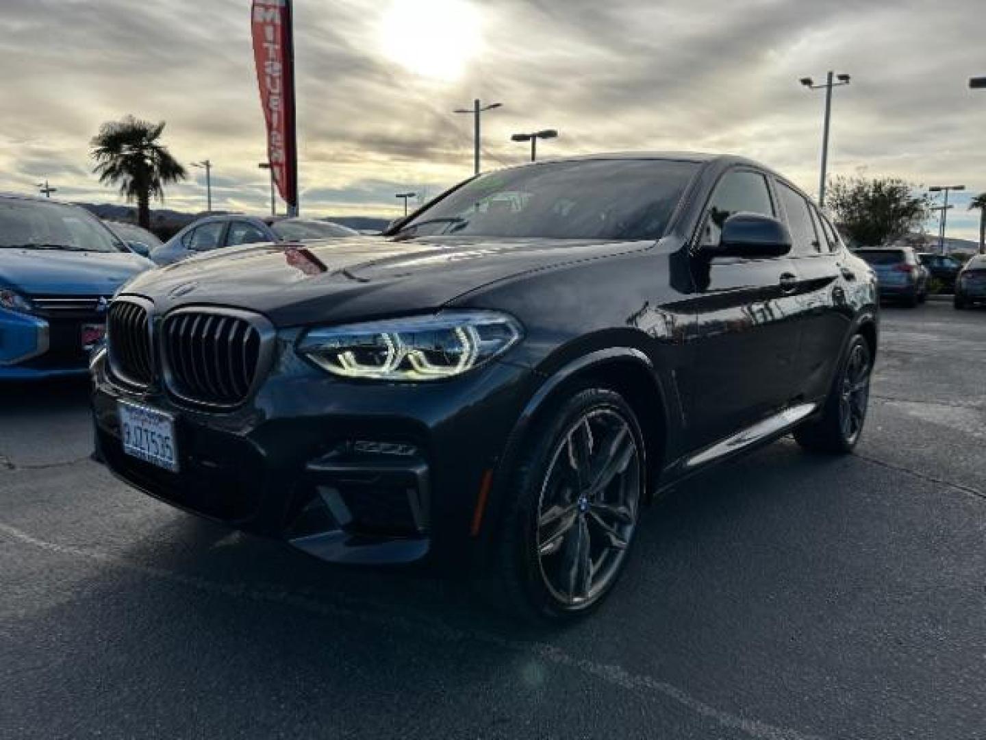 2020 GRAY BMW X4 (5UX2V5C07L9) with an 6-Cyl Twin Turbo 3.0 Liter engine, Automatic 8-Spd w/Sport and Manual Modes transmission, located at 412 Auto Vista Drive, Palmdale, 93551, (661) 945-0620, 34.592636, -118.136681 - Photo#3