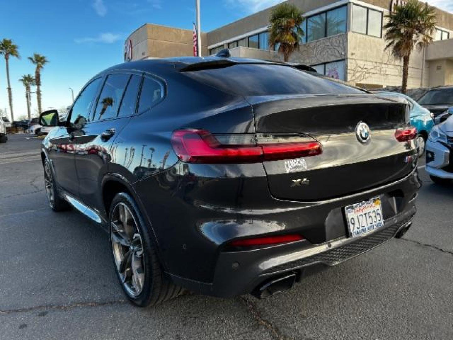 2020 GRAY BMW X4 (5UX2V5C07L9) with an 6-Cyl Twin Turbo 3.0 Liter engine, Automatic 8-Spd w/Sport and Manual Modes transmission, located at 412 Auto Vista Drive, Palmdale, 93551, (661) 945-0620, 34.592636, -118.136681 - Photo#6