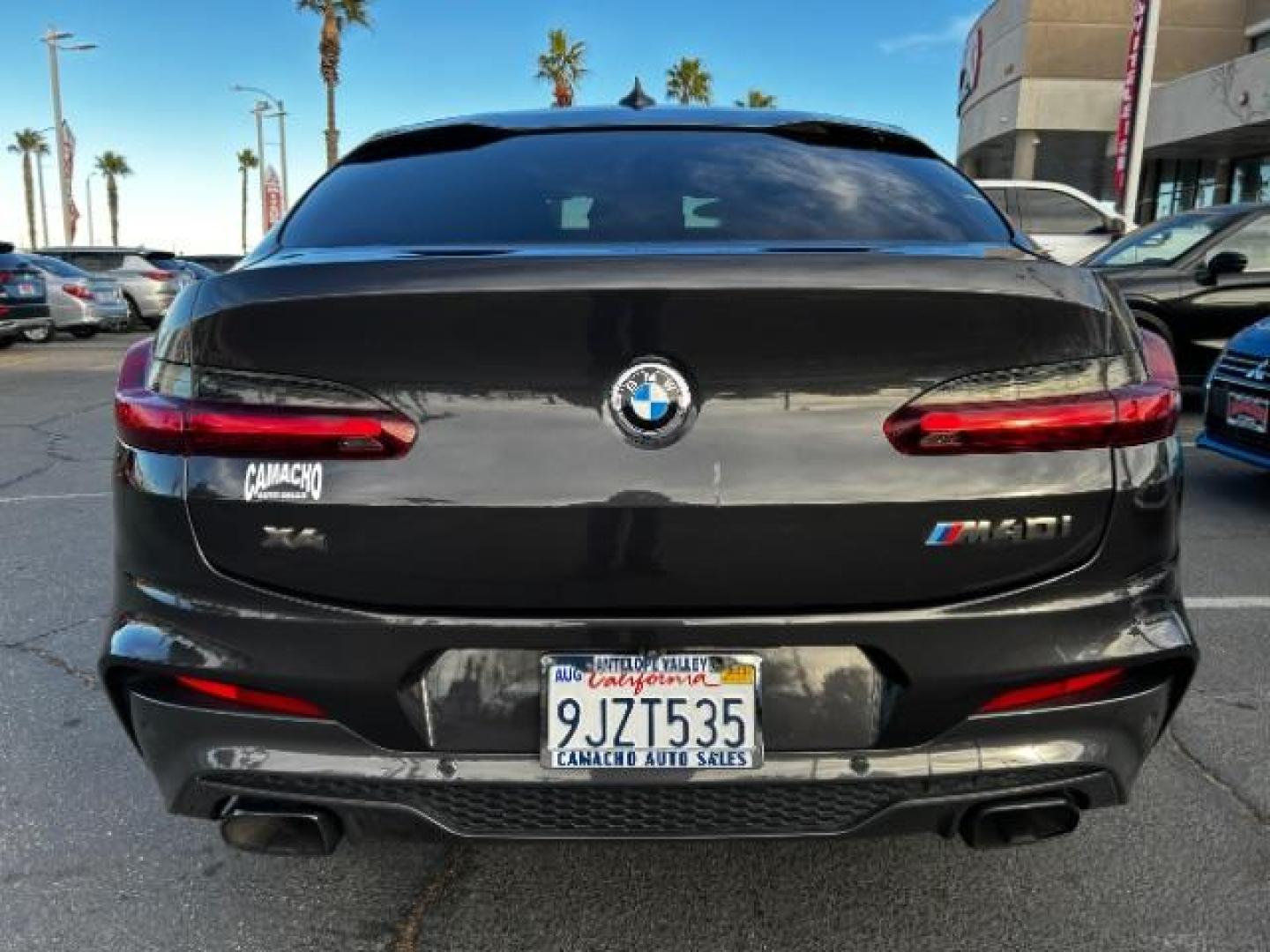 2020 GRAY BMW X4 (5UX2V5C07L9) with an 6-Cyl Twin Turbo 3.0 Liter engine, Automatic 8-Spd w/Sport and Manual Modes transmission, located at 412 Auto Vista Drive, Palmdale, 93551, (661) 945-0620, 34.592636, -118.136681 - Photo#7