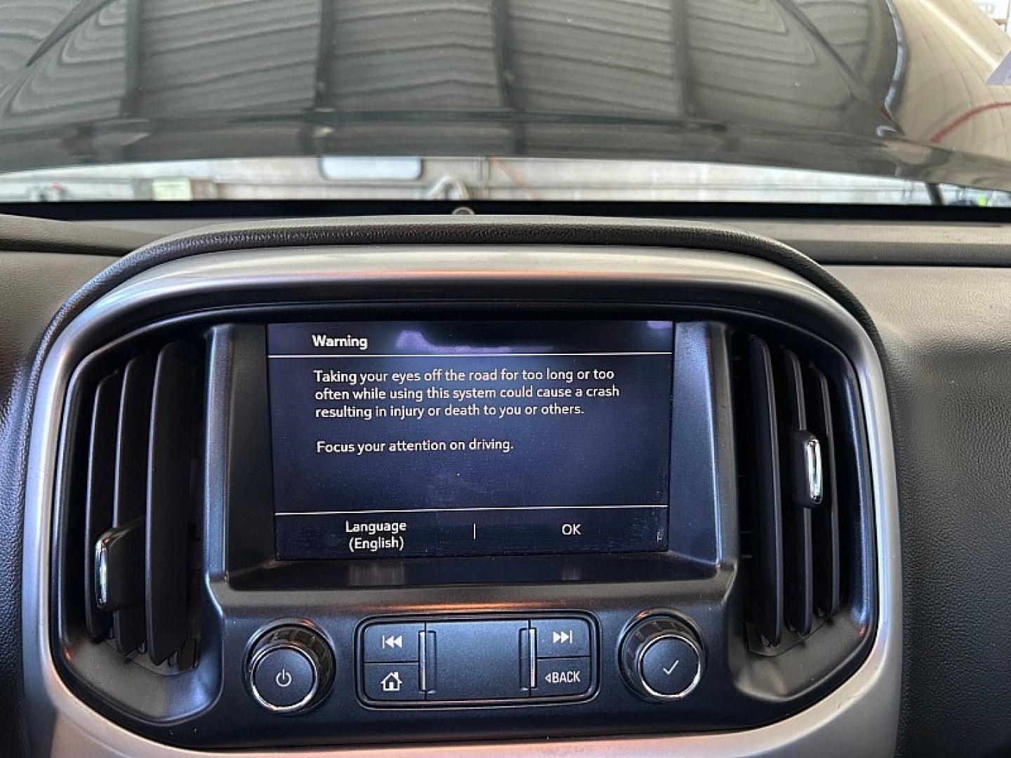 2020 BLACK /black Chevrolet Colorado 2WD (1GCGSCEN1L1) with an V6 VVT 3.6 Liter engine, Automatic transmission, located at 412 Auto Vista Drive, Palmdale, 93551, (661) 945-0620, 34.592636, -118.136681 - Get the versatility and power you need with this 2020 Chevrolet Colorado LT Crew Cab!Powered by a 3.6L V6 engine producing 308 horsepower and paired with an 8-speed automatic transmission, this Colorado delivers responsive performance for daily driving and weekend hauling. Enjoy a comfortable cabin- Photo#22