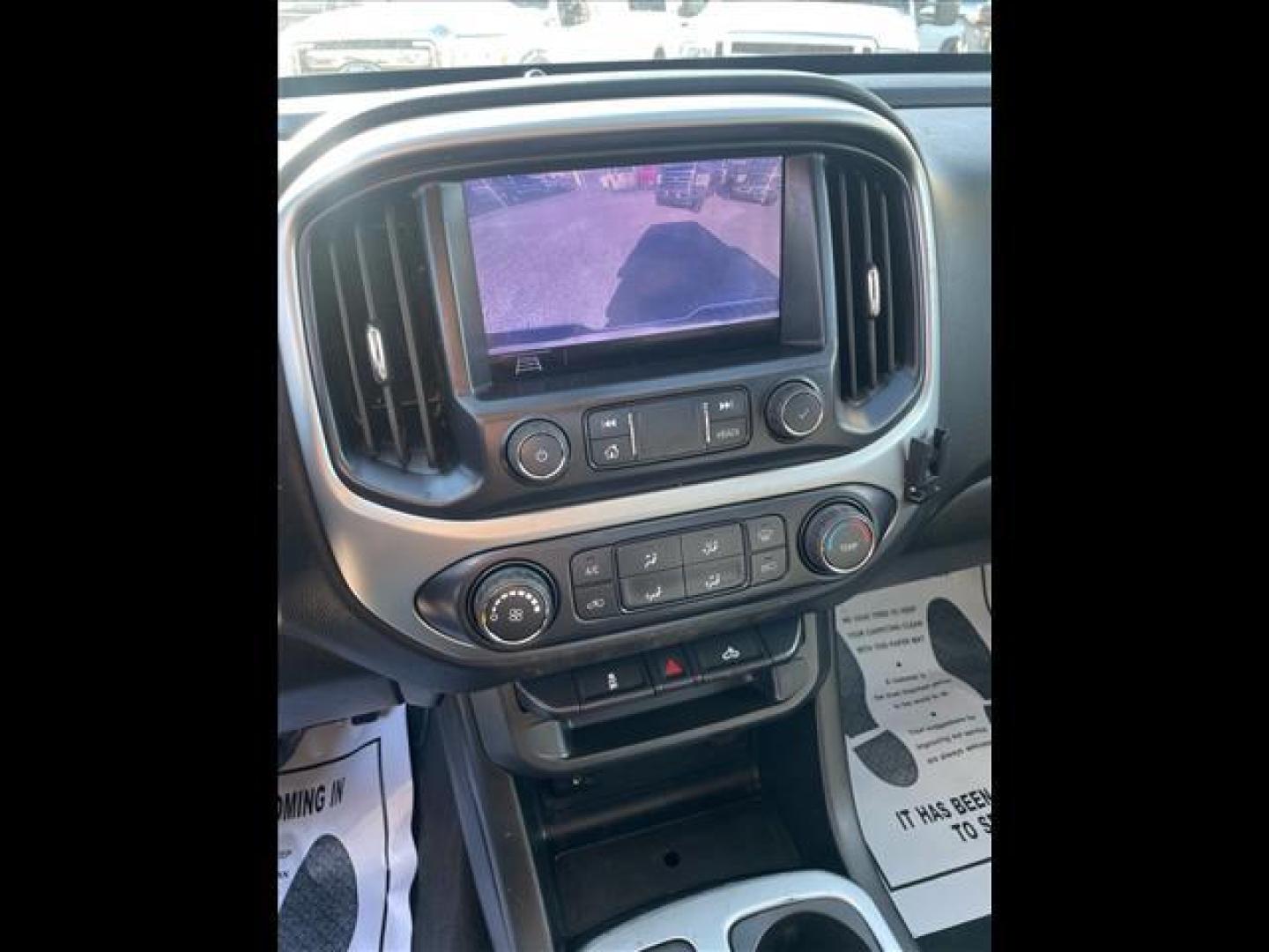 2020 Summit White Chevrolet Colorado LT (1GCHTCEA3L1) with an 2.5L 2.5L I4 200hp 191ft. lbs. Direct Injection engine, 6-Speed Shiftable Automatic transmission, located at 800 Riverside Ave, Roseville, CA, 95678, 916-773-4549 & Toll Free: 866-719-4393, 38.732265, -121.291039 - 4X4 EXTENDED CAB LT ONE OWNER - Photo#10
