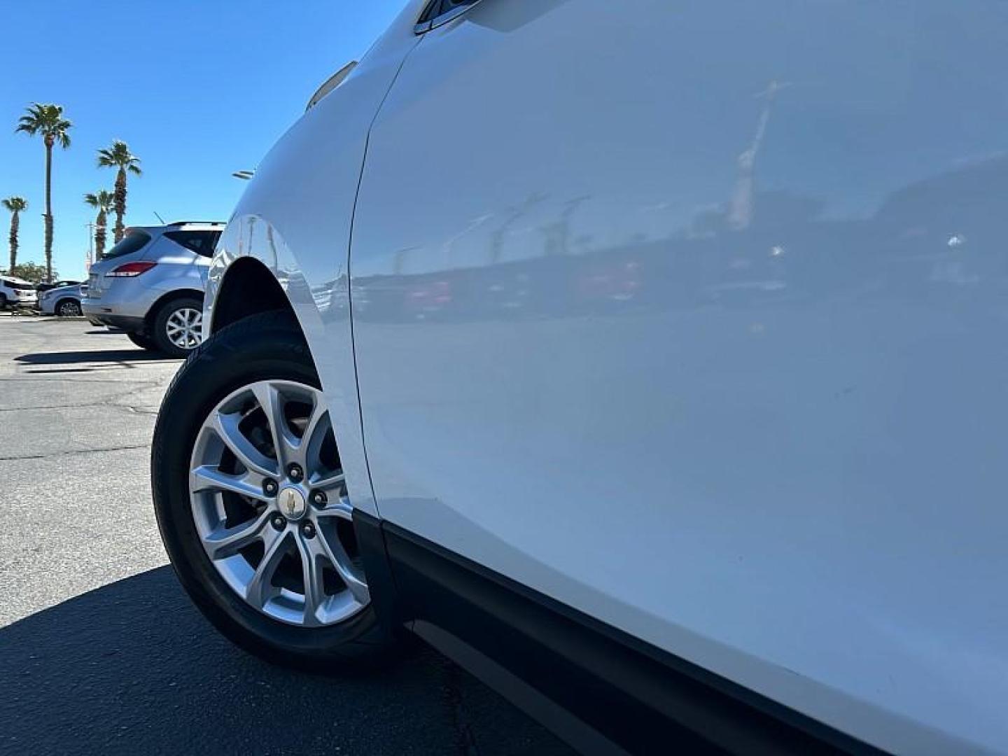 2020 WHITE Chevrolet Equinox (3GNAXUEV1LS) with an 4-Cyl 1.5 Liter engine, Automatic transmission, located at 412 Auto Vista Drive, Palmdale, 93551, (661) 945-0620, 34.592636, -118.136681 - Photo#15