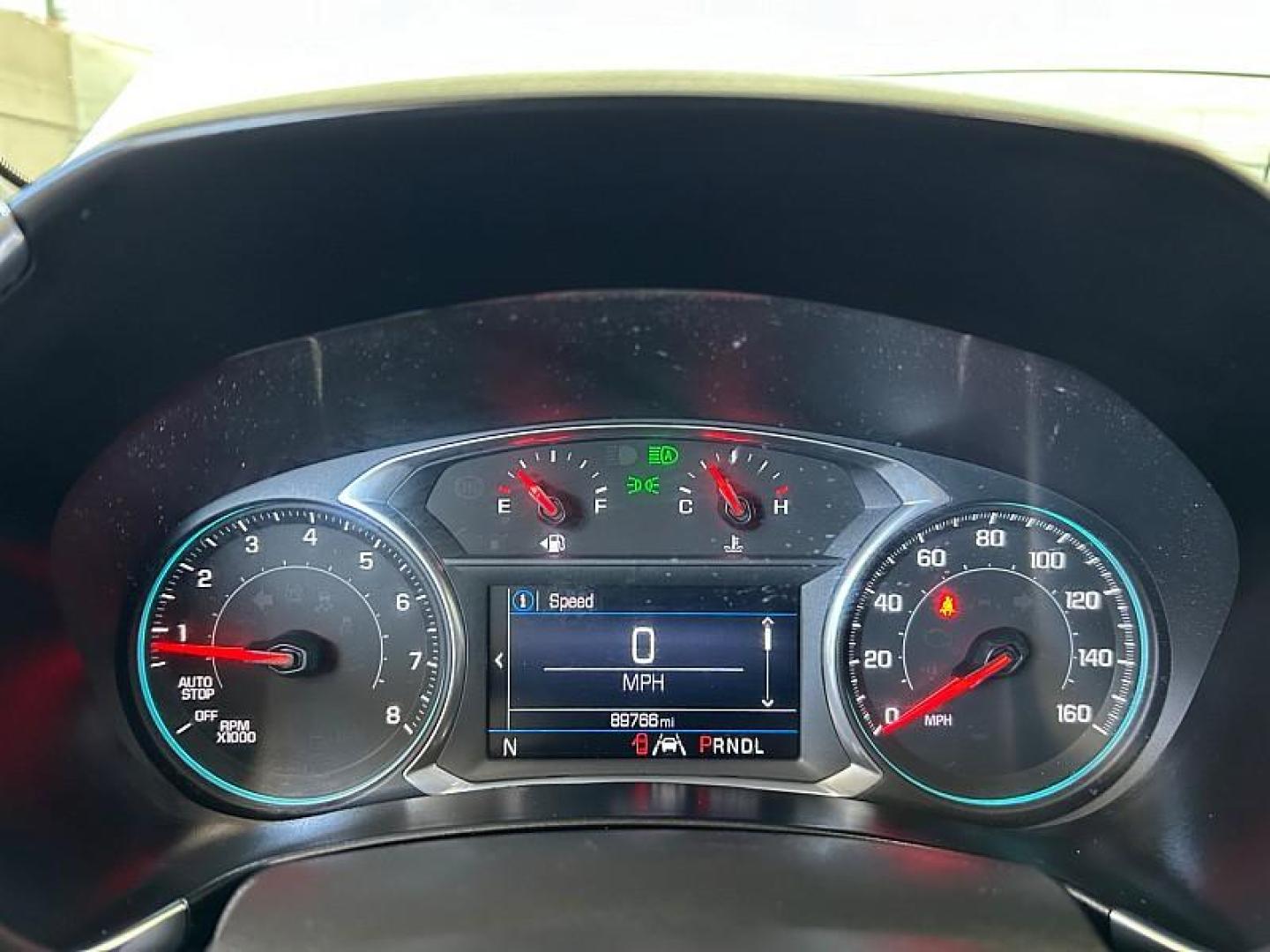 2020 WHITE Chevrolet Equinox (3GNAXUEV1LS) with an 4-Cyl 1.5 Liter engine, Automatic transmission, located at 412 Auto Vista Drive, Palmdale, 93551, (661) 945-0620, 34.592636, -118.136681 - Photo#23