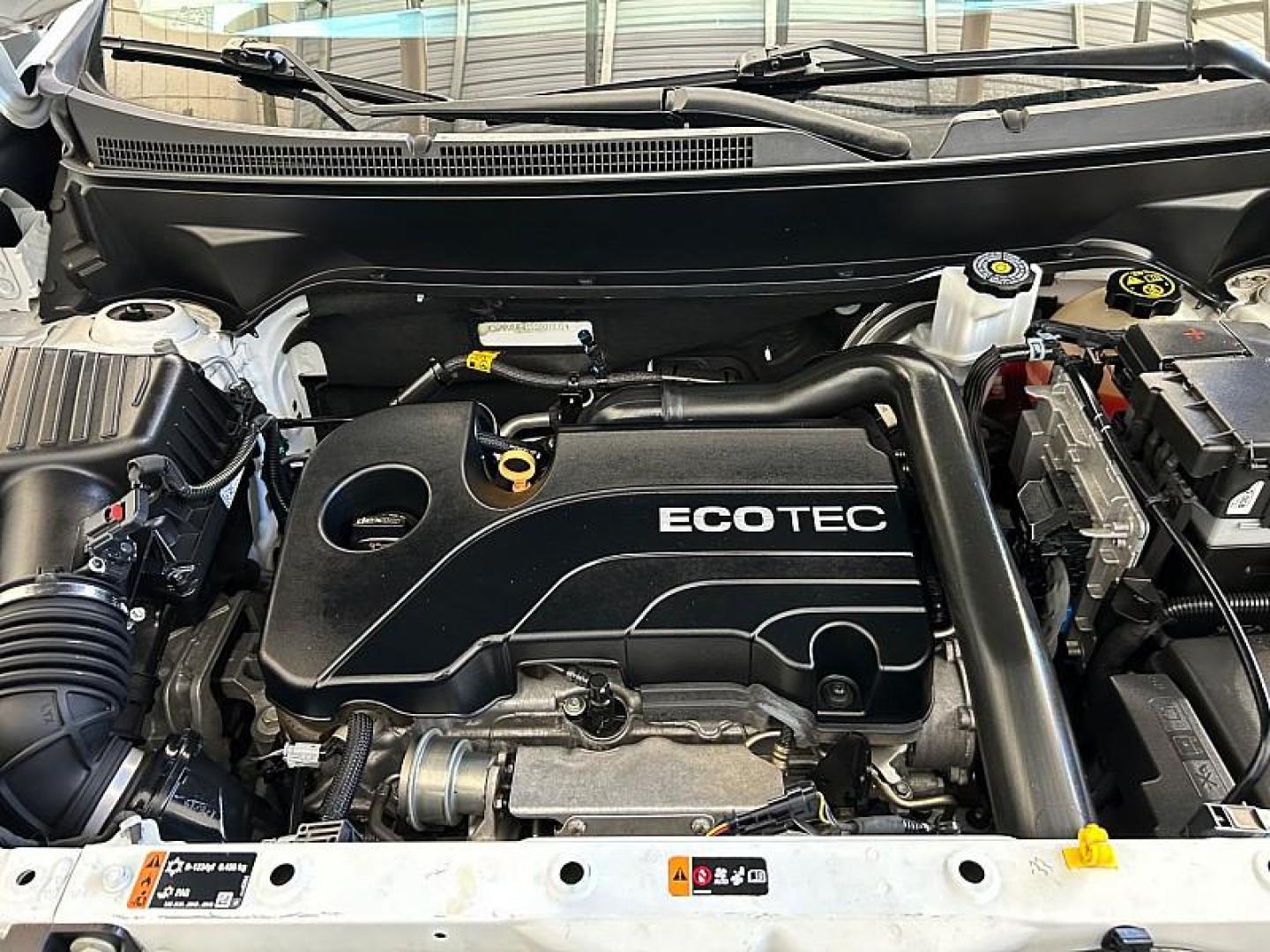 2020 WHITE Chevrolet Equinox (3GNAXUEV1LS) with an 4-Cyl 1.5 Liter engine, Automatic transmission, located at 412 Auto Vista Drive, Palmdale, 93551, (661) 945-0620, 34.592636, -118.136681 - Photo#24