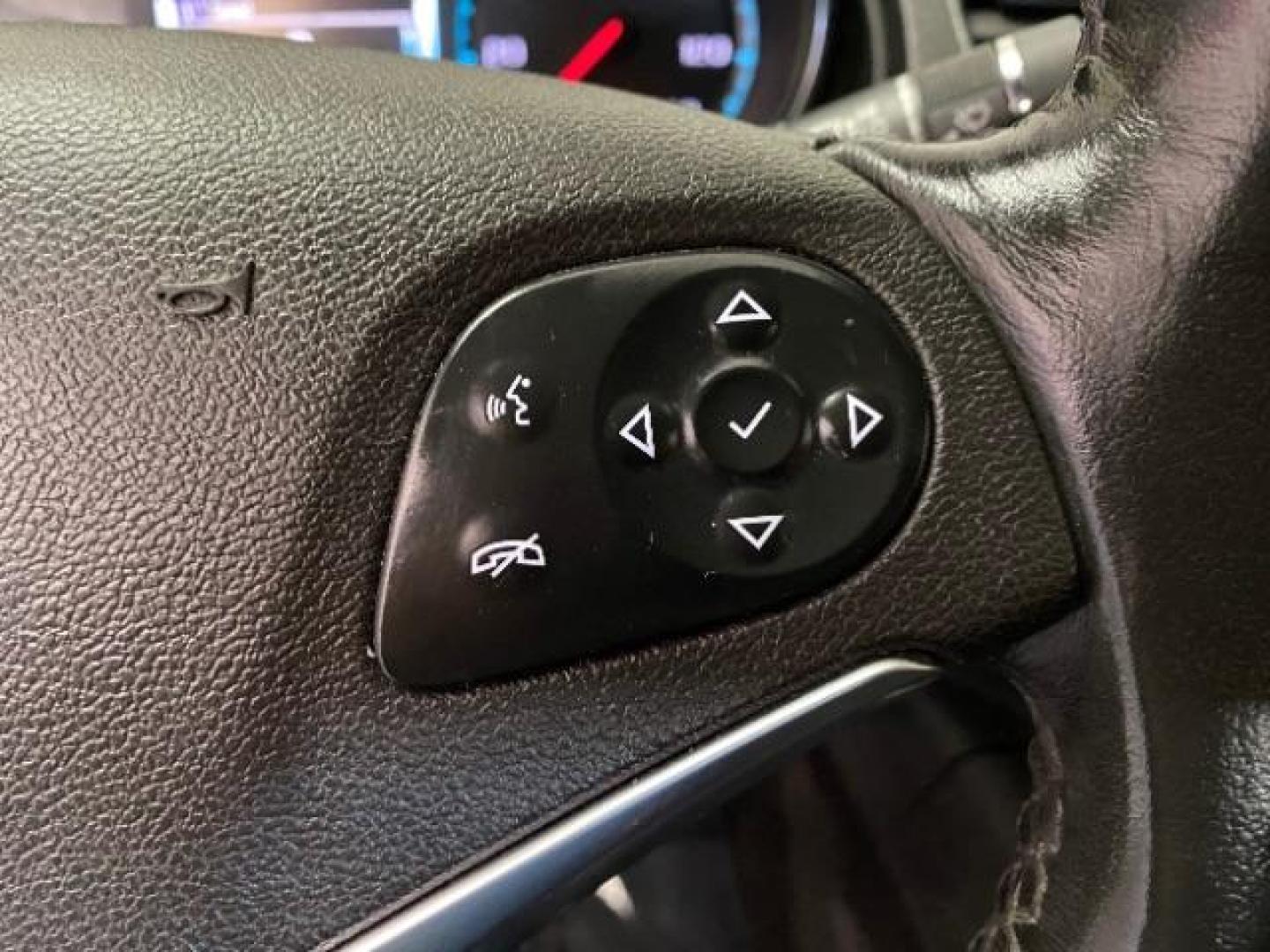 2020 SILVER Chevrolet Impala (2G1105S33L9) with an V6 3.6 Liter engine, Automatic 6-Spd w/Overdrive transmission, located at 412 Auto Vista Drive, Palmdale, 93551, (661) 945-0620, 34.592636, -118.136681 - Photo#21