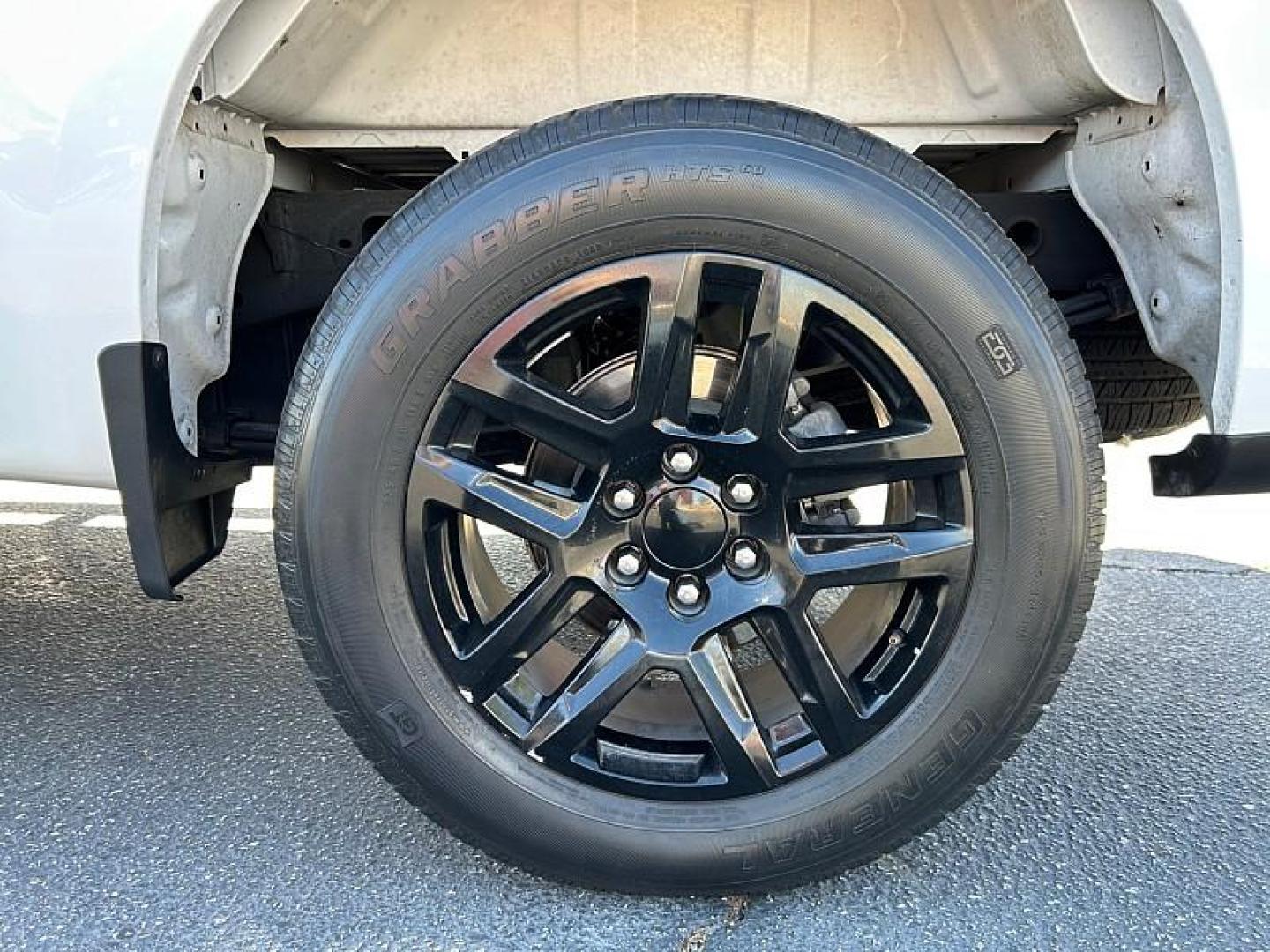 2020 WHITE Chevrolet Silverado 1500 2WD (1GCPWBEK3LZ) with an 4-Cyl 2.7 Liter engine, Automatic 6-Spd HD w/Overdrive transmission, located at 412 Auto Vista Drive, Palmdale, 93551, (661) 945-0620, 34.592636, -118.136681 - Photo#26