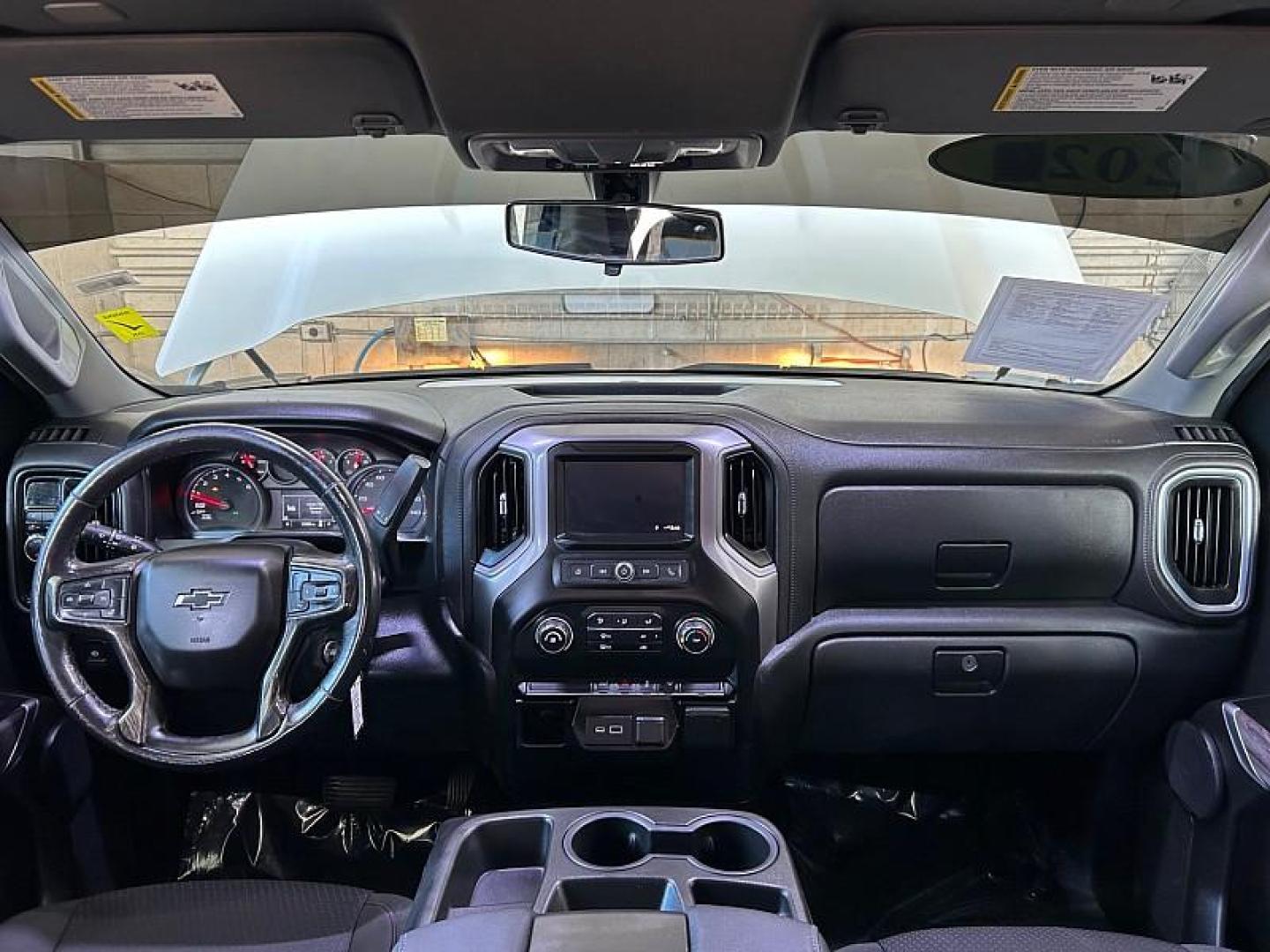 2020 WHITE Chevrolet Silverado 1500 2WD (1GCPWBEK3LZ) with an 4-Cyl 2.7 Liter engine, Automatic 6-Spd HD w/Overdrive transmission, located at 412 Auto Vista Drive, Palmdale, 93551, (661) 945-0620, 34.592636, -118.136681 - Photo#35