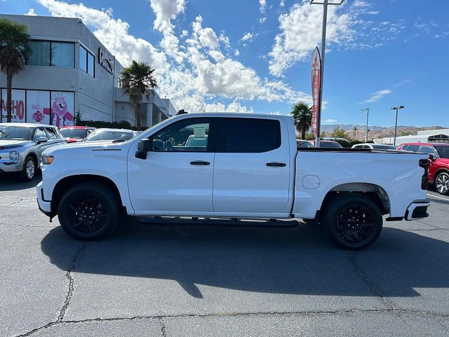 2020 WHITE Chevrolet Silverado 1500 2WD (1GCPWBEK3LZ) with an 4-Cyl 2.7 Liter engine, Automatic 6-Spd HD w/Overdrive transmission, located at 412 Auto Vista Drive, Palmdale, 93551, (661) 945-0620, 34.592636, -118.136681 - Photo#11