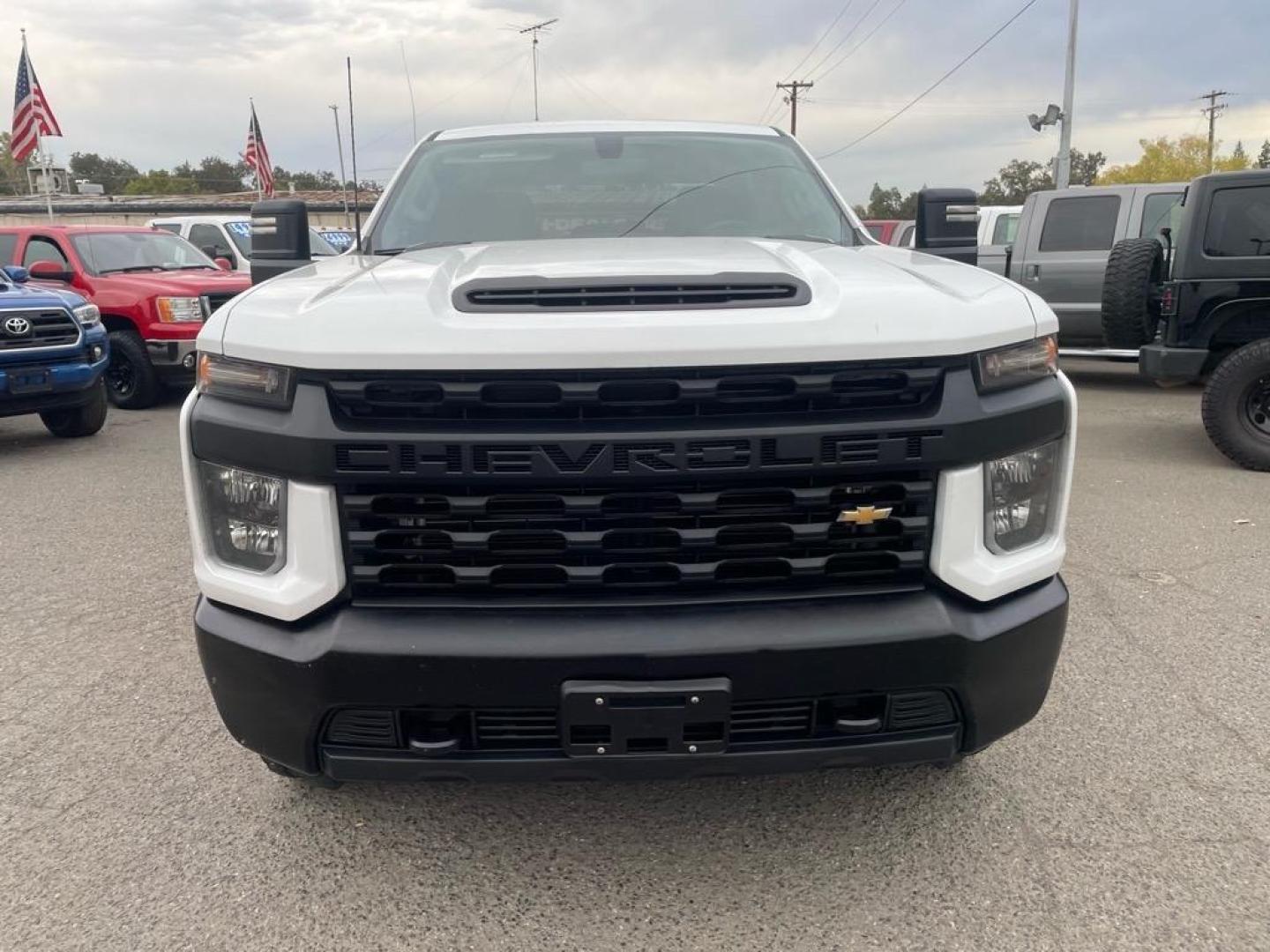 2020 Summit White Chevrolet Silverado 3500HD Work Truck (1GC4YSEY5LF) with an 6.6L Duramax 6.6L Biodiesel Turbo V8 445hp 910ft. lbs. Common Rail Direct Injection engine, 6-Speed Shiftable Automatic transmission, located at 800 Riverside Ave, Roseville, CA, 95678, 916-773-4549 & Toll Free: 866-719-4393, 38.732265, -121.291039 - DURAMAX DIESEL CREW CAB 4X4 ALLISON TRANSMISSION SERVICE RECORDS ONE OWNER - Photo#7