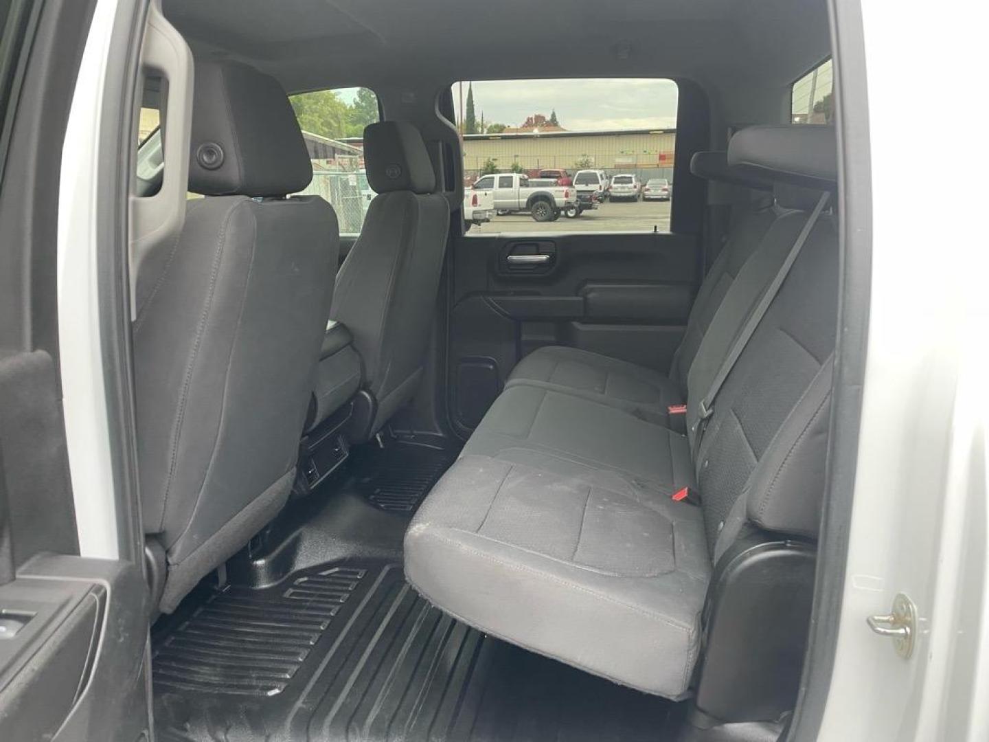 2020 Summit White Chevrolet Silverado 3500HD Work Truck (1GC4YSEY5LF) with an 6.6L Duramax 6.6L Biodiesel Turbo V8 445hp 910ft. lbs. Common Rail Direct Injection engine, 6-Speed Shiftable Automatic transmission, located at 800 Riverside Ave, Roseville, CA, 95678, 916-773-4549 & Toll Free: 866-719-4393, 38.732265, -121.291039 - DURAMAX DIESEL CREW CAB 4X4 ALLISON TRANSMISSION SERVICE RECORDS ONE OWNER - Photo#12