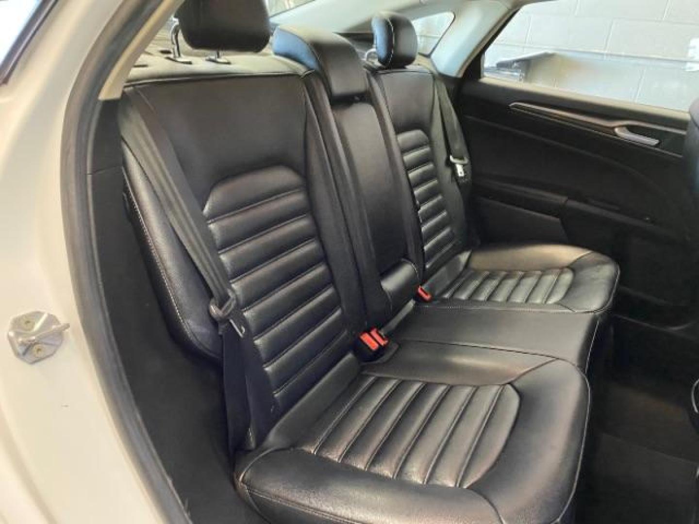 2020 WHITE Ford Fusion (3FA6P0CD6LR) with an 4-Cyl EcoBoost Turbo 1.5 Liter engine, Automatic 6-Spd w/SelectShift transmission, located at 412 Auto Vista Drive, Palmdale, 93551, (661) 945-0620, 34.592636, -118.136681 - Photo#31