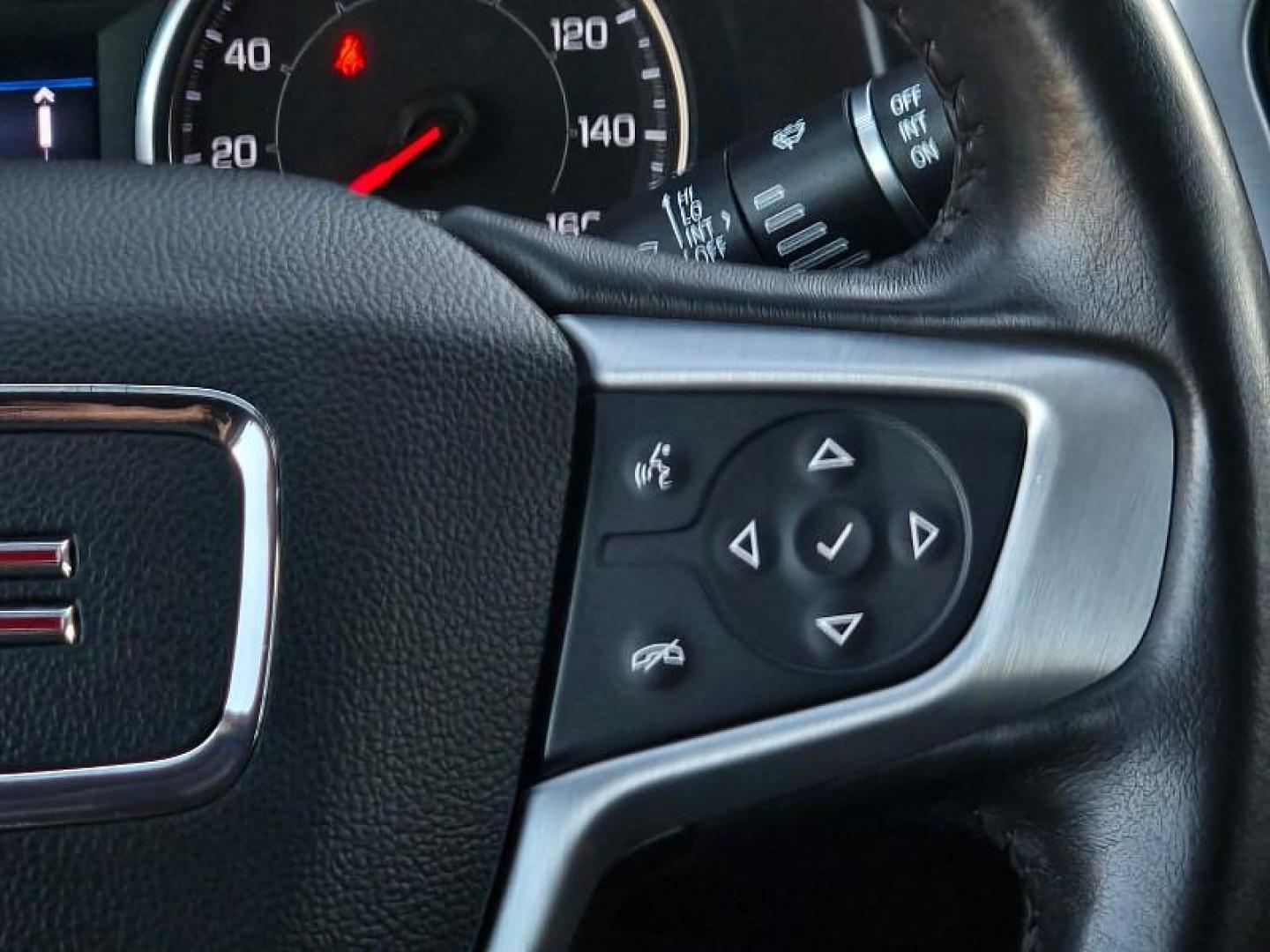 2020 WHITE GMC Acadia (1GKKNKLA6LZ) with an 4-Cyl 2.5 Liter engine, Automatic 9-Spd transmission, located at 246 E Walker St., Orland, 95963, (530) 865-5800, 39.747589, -122.178398 - Photo#23