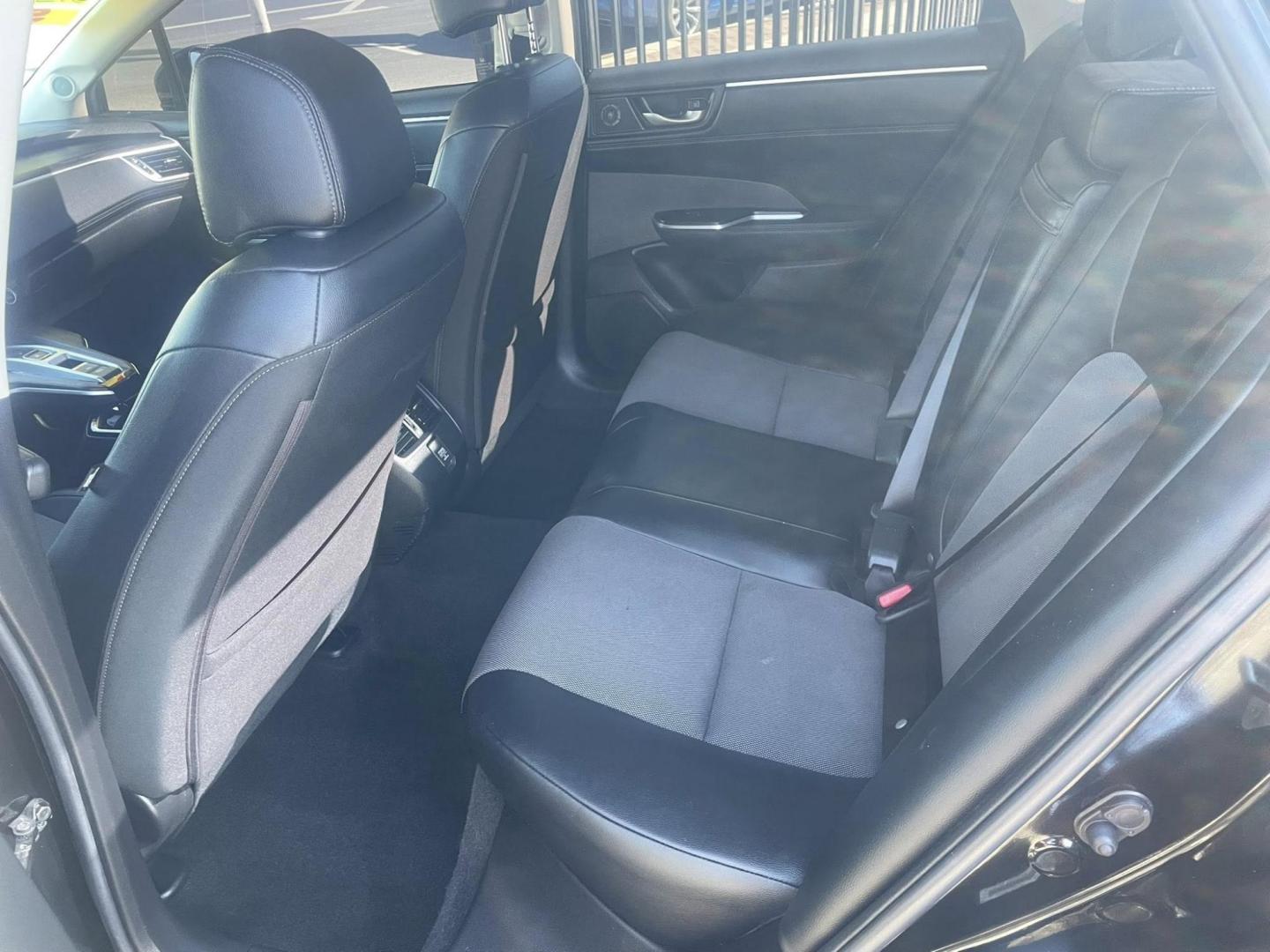 2020 Honda Clarity Plug-In Hybrid (JHMZC5F13LC) with an 1.5L L4 DOHC 16V HYBRID engine, CVT transmission, located at 744 E Miner Ave, Stockton, CA, 95202, (209) 944-5770, 37.956863, -121.282082 - PLUS TAXES AND FEES NO CHARGER AVAILABLE - Photo#7