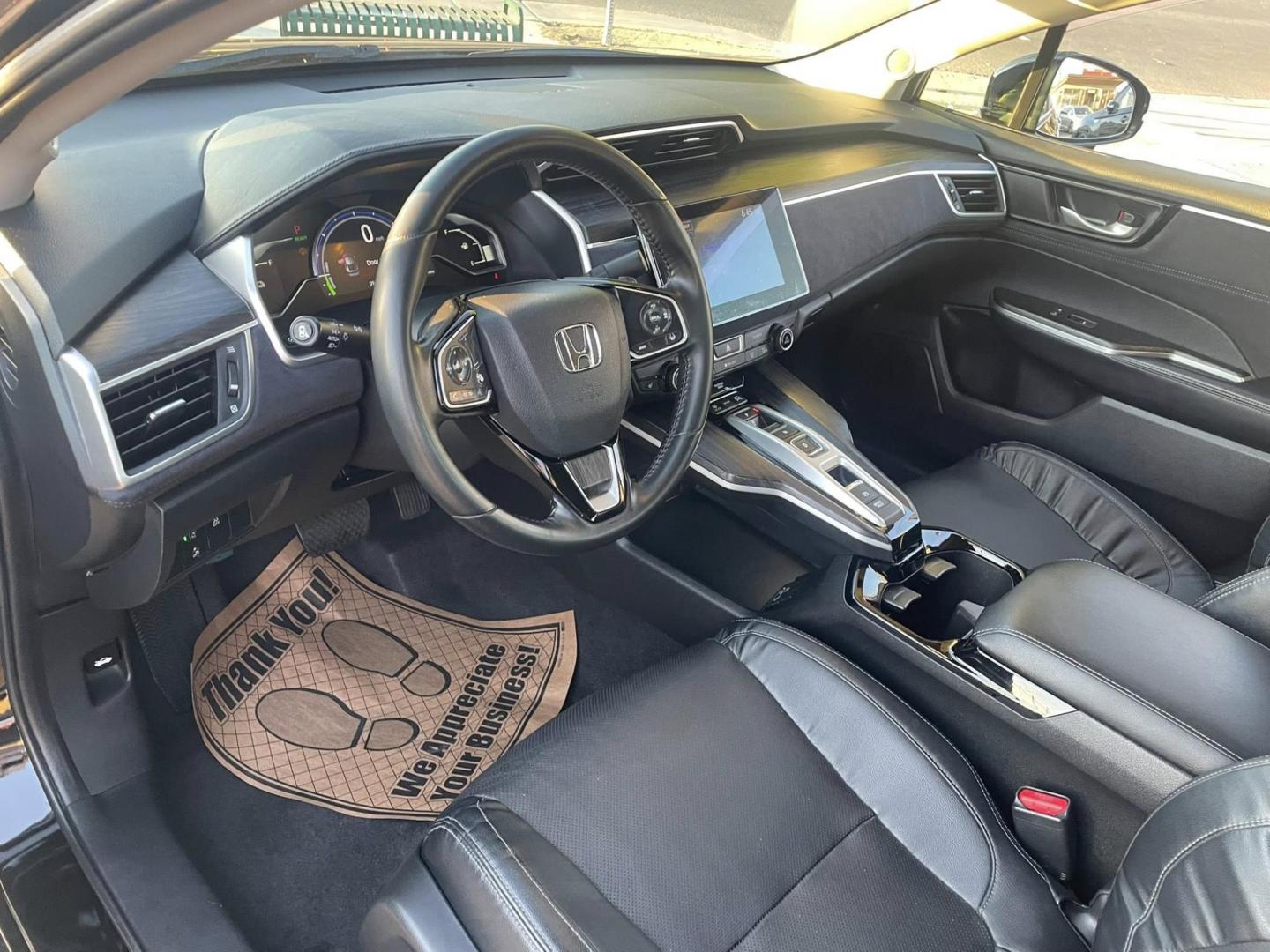 2020 Honda Clarity Touring Plug-In Hybrid (JHMZC5F32LC) with an 1.5L L4 DOHC 16V HYBRID engine, CVT transmission, located at 744 E Miner Ave, Stockton, CA, 95202, (209) 944-5770, 37.956863, -121.282082 - PLUS TAXES AND FEES NO CHARGER AVAILABLE - Photo#6