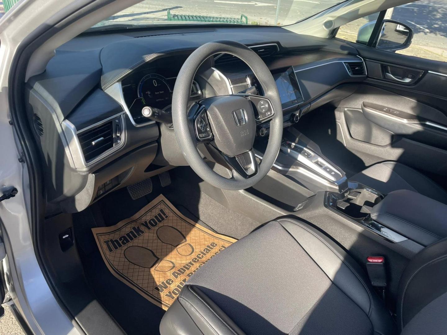 2020 Honda Clarity Plug-In Hybrid (JHMZC5F17LC) with an 1.5L L4 DOHC 16V HYBRID engine, CVT transmission, located at 744 E Miner Ave, Stockton, CA, 95202, (209) 944-5770, 37.956863, -121.282082 - PLUS TAXES AND FEES - Photo#7