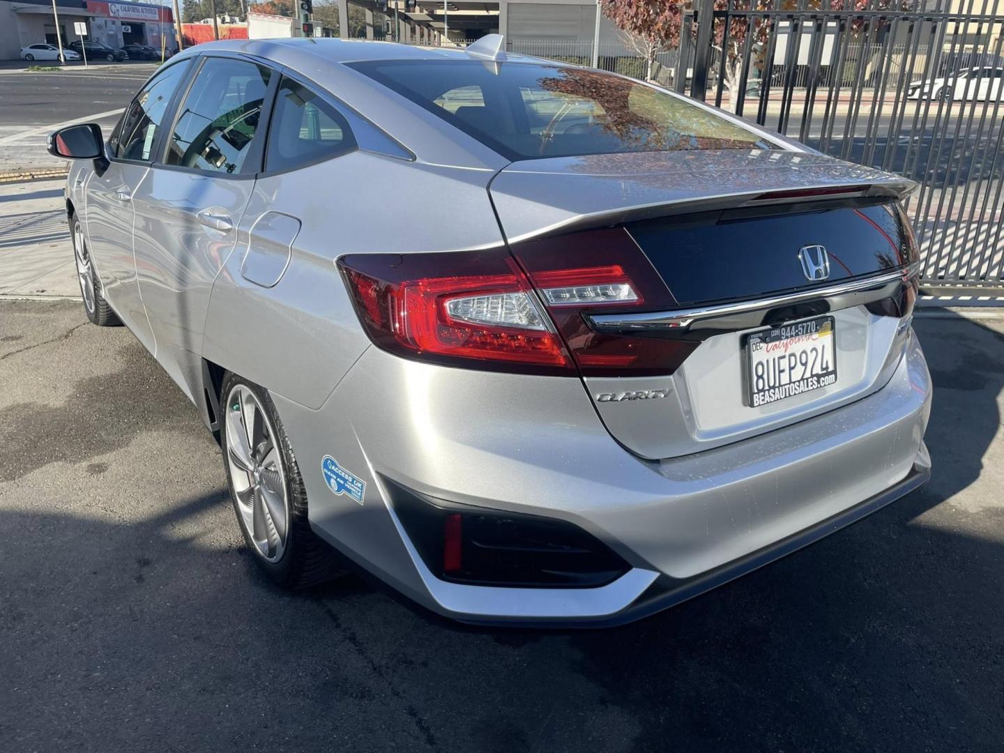 2020 Honda Clarity Plug-In Hybrid (JHMZC5F17LC) with an 1.5L L4 DOHC 16V HYBRID engine, CVT transmission, located at 744 E Miner Ave, Stockton, CA, 95202, (209) 944-5770, 37.956863, -121.282082 - PLUS TAXES AND FEES - Photo#10