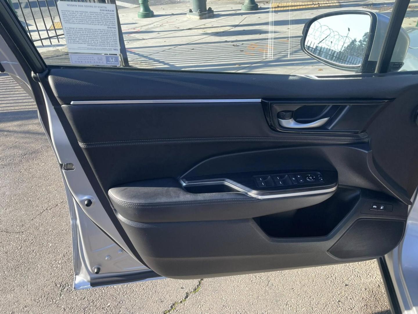 2020 Honda Clarity Plug-In Hybrid (JHMZC5F17LC) with an 1.5L L4 DOHC 16V HYBRID engine, CVT transmission, located at 744 E Miner Ave, Stockton, CA, 95202, (209) 944-5770, 37.956863, -121.282082 - PLUS TAXES AND FEES - Photo#5