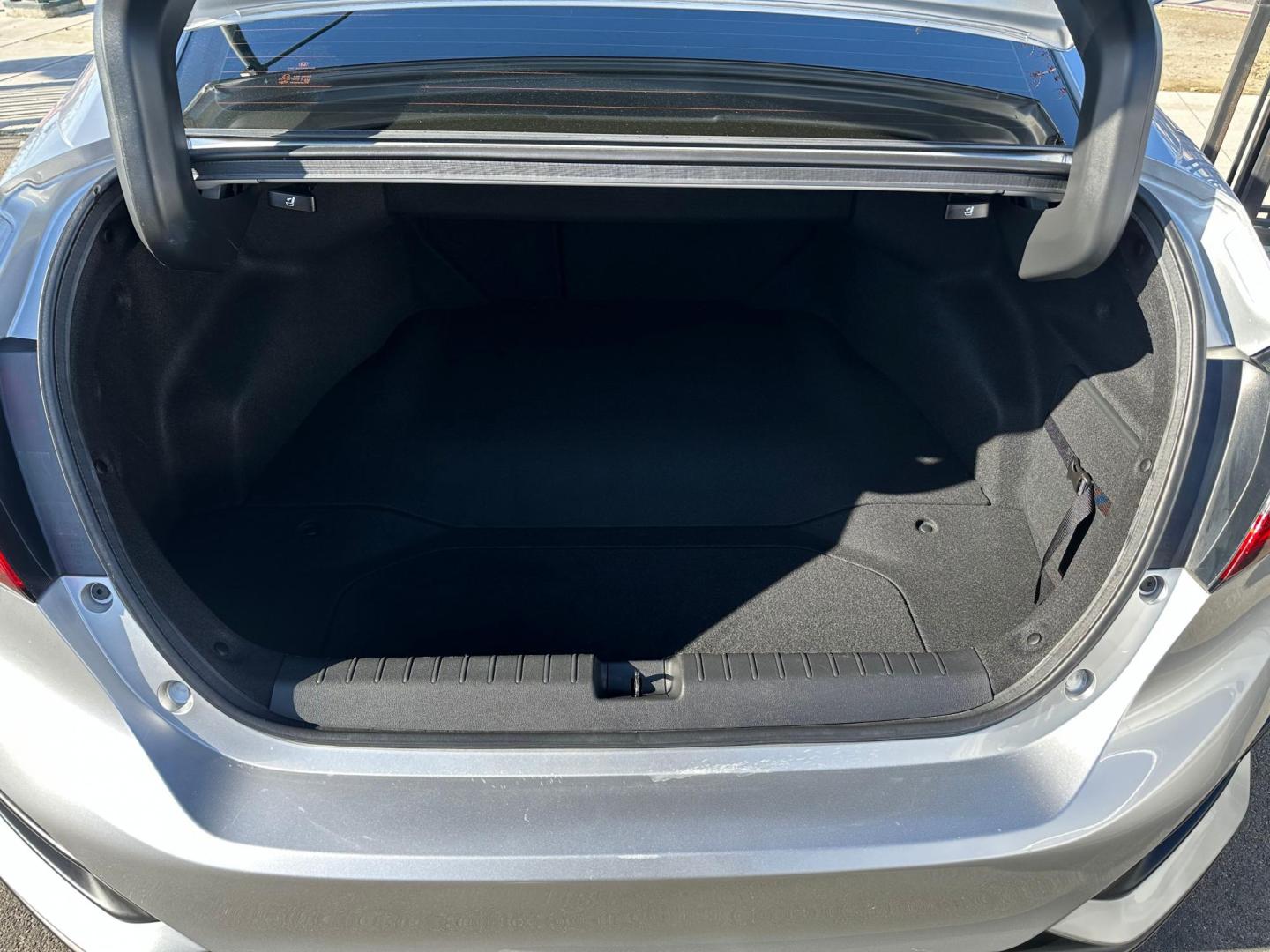 2020 Honda Clarity Touring Plug-In Hybrid (JHMZC5F32LC) with an 1.5L L4 DOHC 16V HYBRID engine, CVT transmission, located at 744 E Miner Ave, Stockton, CA, 95202, (209) 944-5770, 37.956863, -121.282082 - Photo#12