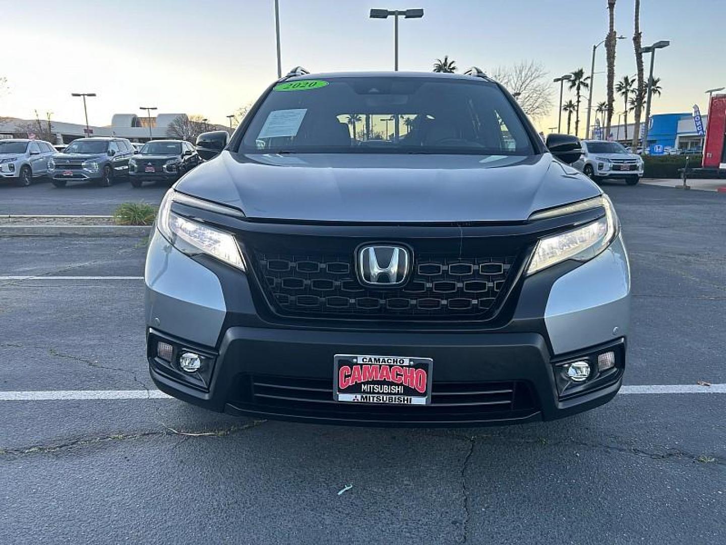 2020 GRAY Honda Passport (5FNYF7H9XLB) with an V6 i-VTEC 3.5 Liter engine, Automatic 9-Spd transmission, located at 412 Auto Vista Drive, Palmdale, 93551, (661) 945-0620, 34.592636, -118.136681 - Photo#1