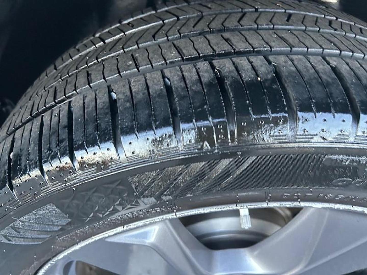 2020 GRAY Honda Passport (5FNYF7H9XLB) with an V6 i-VTEC 3.5 Liter engine, Automatic 9-Spd transmission, located at 412 Auto Vista Drive, Palmdale, 93551, (661) 945-0620, 34.592636, -118.136681 - Photo#13