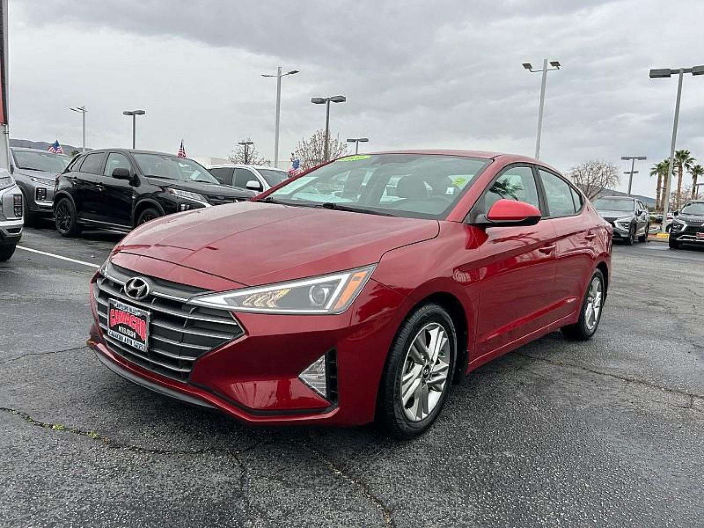 2020 RED Hyundai Elantra (KMHD84LF0LU) with an 4-Cyl 2.0 Liter engine, Automatic IVT transmission, located at 412 Auto Vista Drive, Palmdale, 93551, (661) 945-0620, 34.592636, -118.136681 - Photo#2