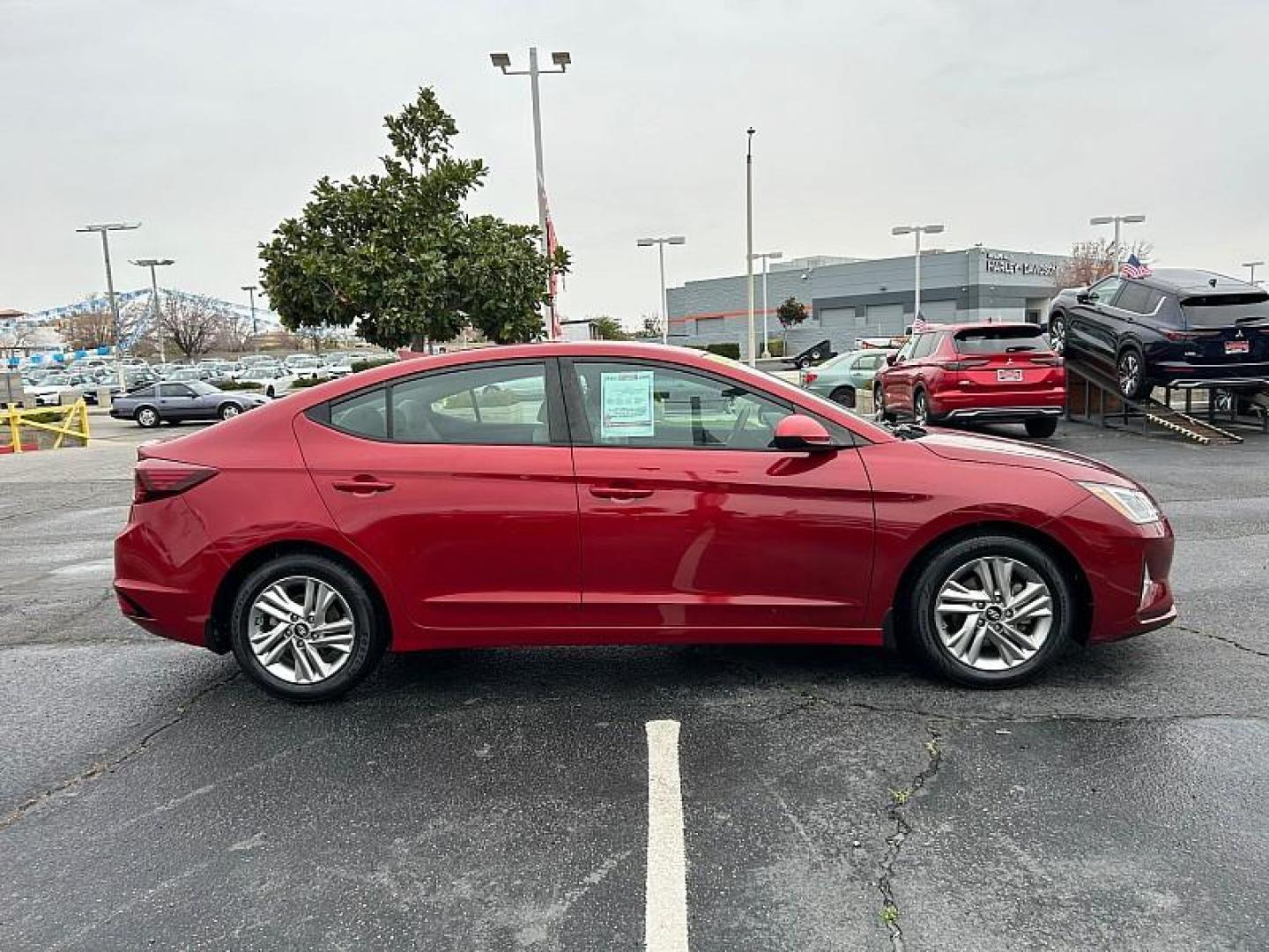 2020 RED Hyundai Elantra (KMHD84LF0LU) with an 4-Cyl 2.0 Liter engine, Automatic IVT transmission, located at 412 Auto Vista Drive, Palmdale, 93551, (661) 945-0620, 34.592636, -118.136681 - Photo#4