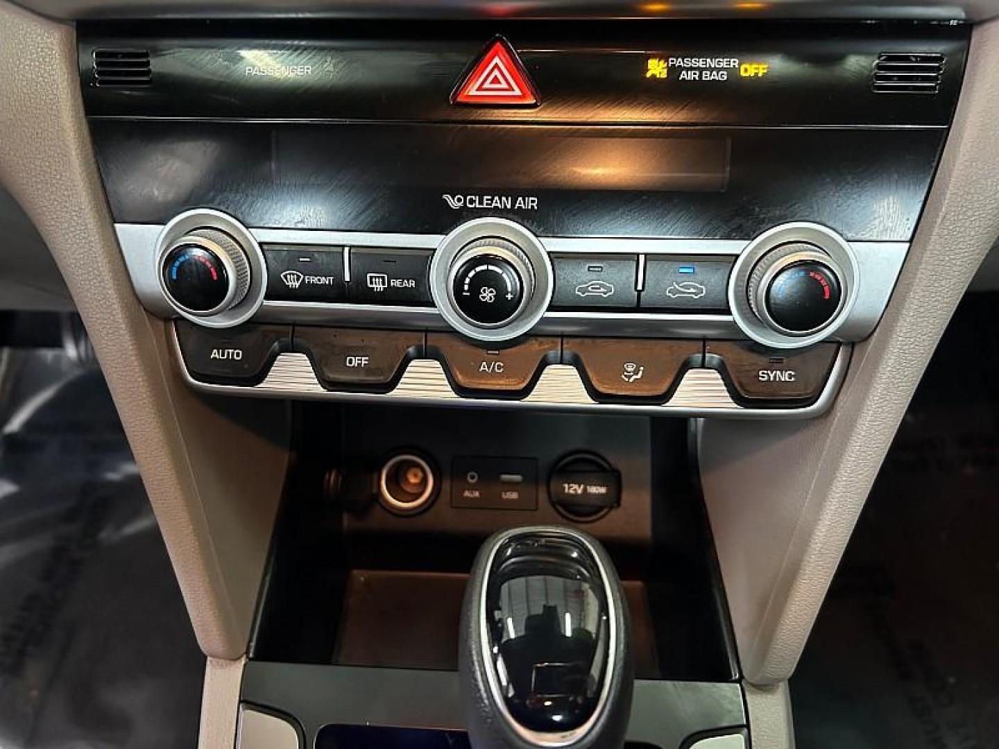 2020 RED Hyundai Elantra (KMHD84LF0LU) with an 4-Cyl 2.0 Liter engine, Automatic IVT transmission, located at 412 Auto Vista Drive, Palmdale, 93551, (661) 945-0620, 34.592636, -118.136681 - Photo#11