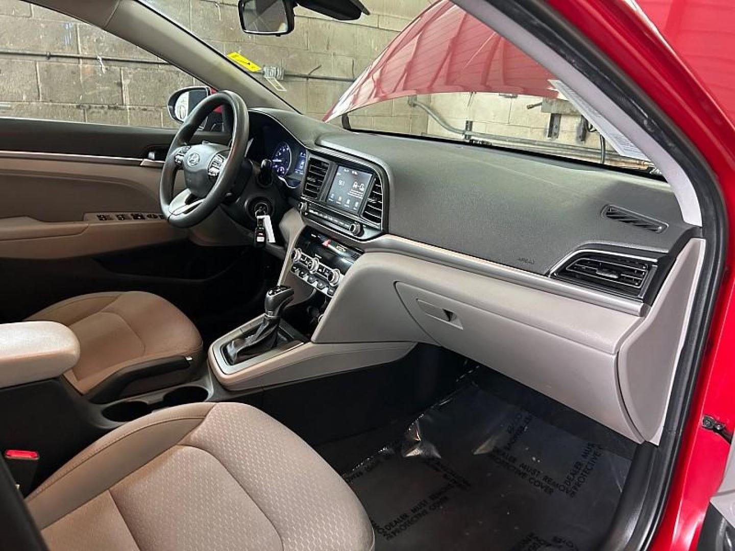 2020 RED Hyundai Elantra (KMHD84LF0LU) with an 4-Cyl 2.0 Liter engine, Automatic IVT transmission, located at 412 Auto Vista Drive, Palmdale, 93551, (661) 945-0620, 34.592636, -118.136681 - Photo#18