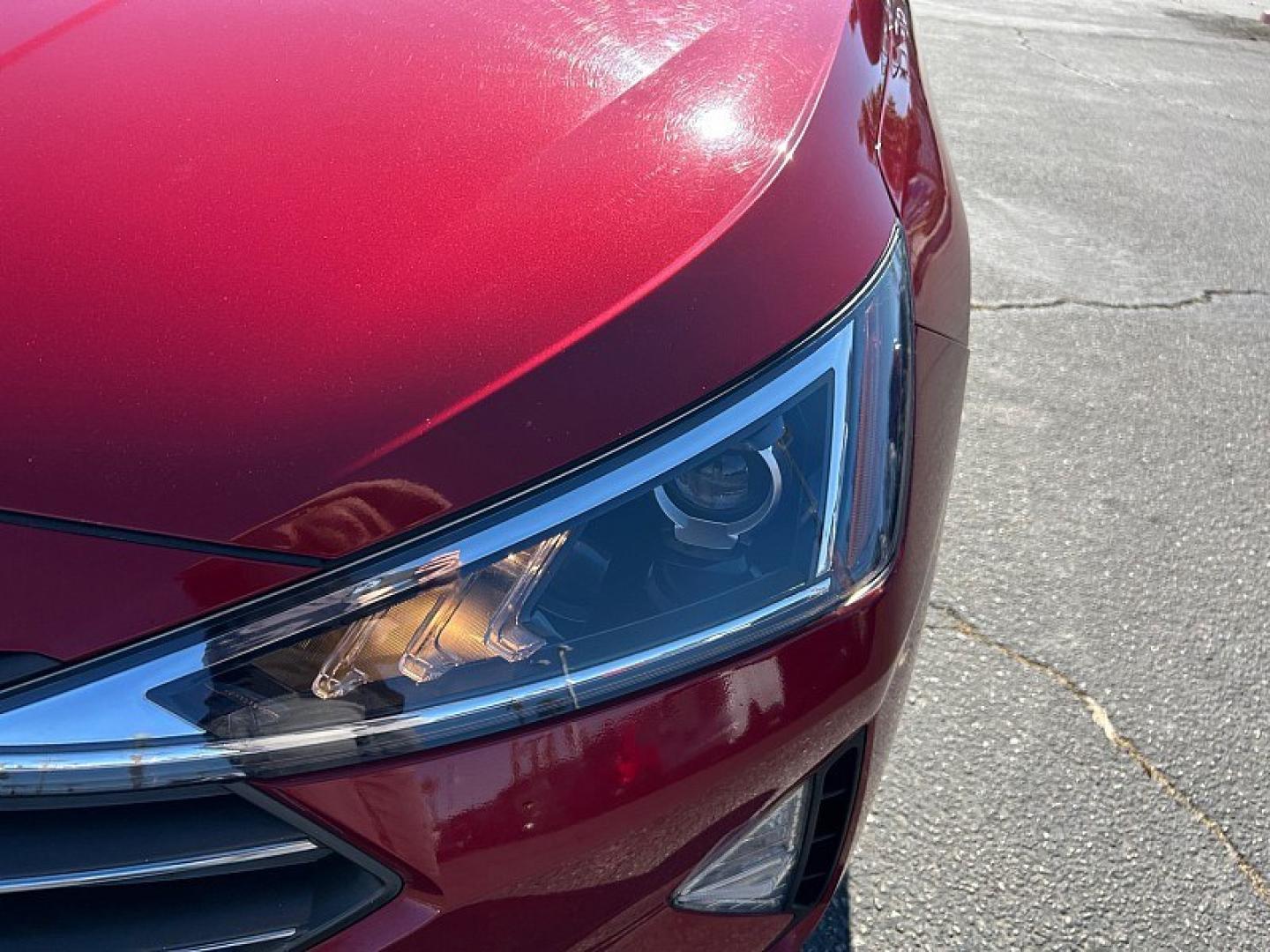 2020 RED Hyundai Elantra (KMHD74LFXLU) with an 4-Cyl 2.0 Liter engine, Automatic IVT transmission, located at 412 Auto Vista Drive, Palmdale, 93551, (661) 945-0620, 34.592636, -118.136681 - Photo#5