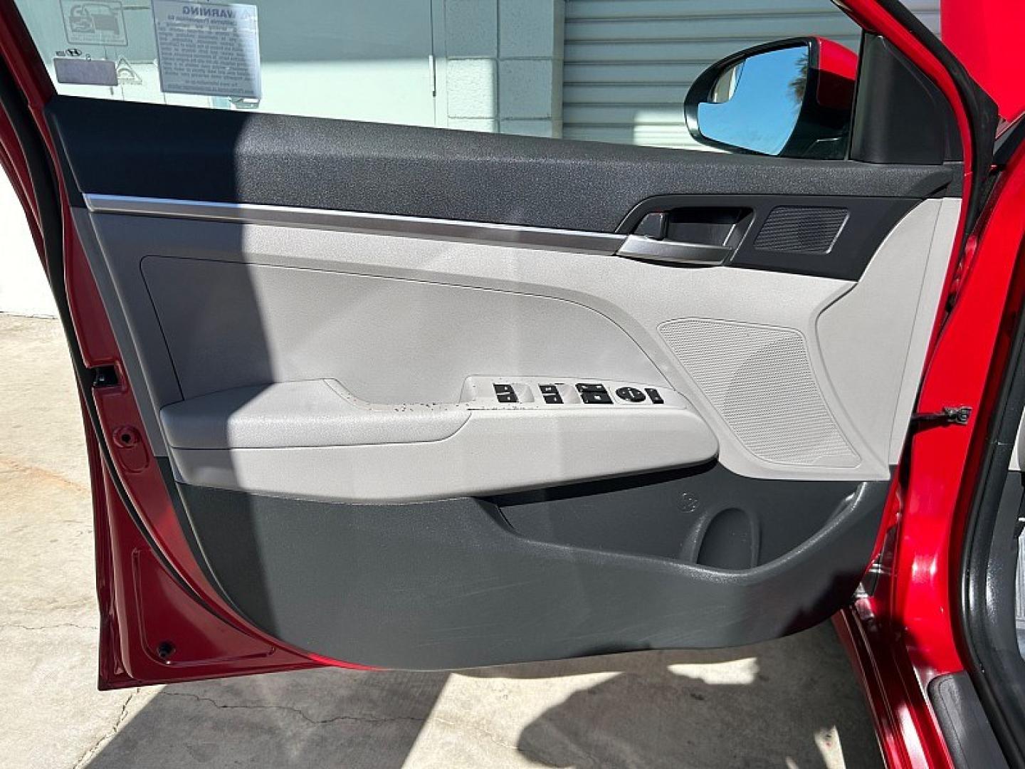 2020 RED Hyundai Elantra (KMHD74LFXLU) with an 4-Cyl 2.0 Liter engine, Automatic IVT transmission, located at 412 Auto Vista Drive, Palmdale, 93551, (661) 945-0620, 34.592636, -118.136681 - Photo#16