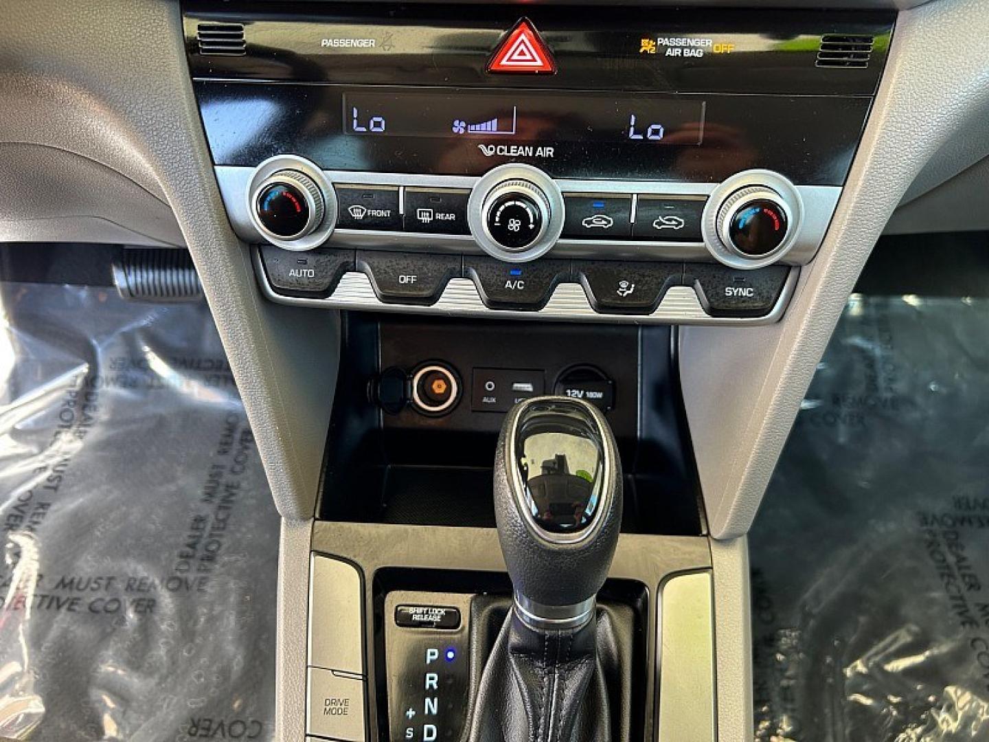 2020 RED Hyundai Elantra (KMHD74LFXLU) with an 4-Cyl 2.0 Liter engine, Automatic IVT transmission, located at 412 Auto Vista Drive, Palmdale, 93551, (661) 945-0620, 34.592636, -118.136681 - Photo#19
