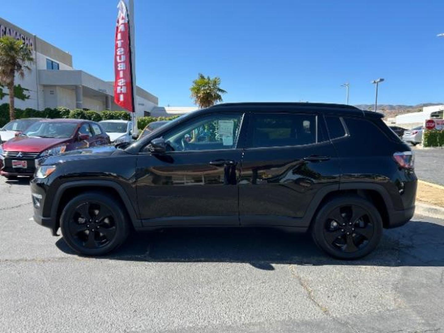 2020 BLACK Jeep Compass (3C4NJCBB7LT) with an 4-Cyl MultiAir PZEV 2.4 Liter engine, Automatic 6-Spd transmission, located at 412 Auto Vista Drive, Palmdale, 93551, (661) 945-0620, 34.592636, -118.136681 - Photo#7
