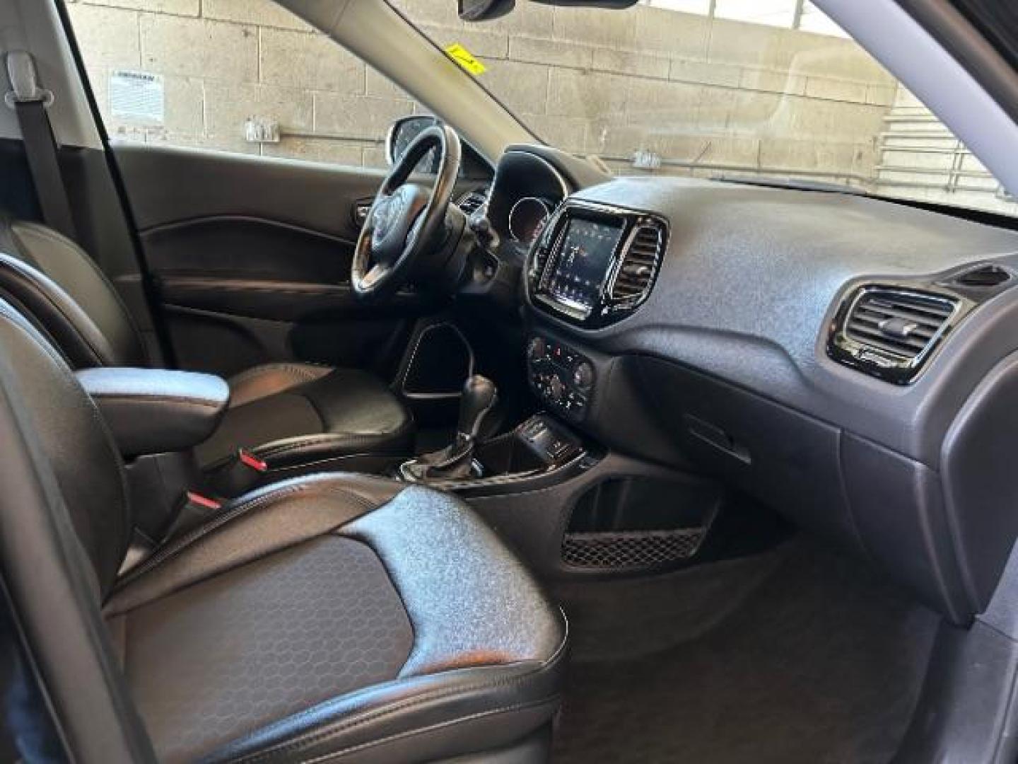 2020 BLACK Jeep Compass (3C4NJCBB7LT) with an 4-Cyl MultiAir PZEV 2.4 Liter engine, Automatic 6-Spd transmission, located at 412 Auto Vista Drive, Palmdale, 93551, (661) 945-0620, 34.592636, -118.136681 - Photo#27