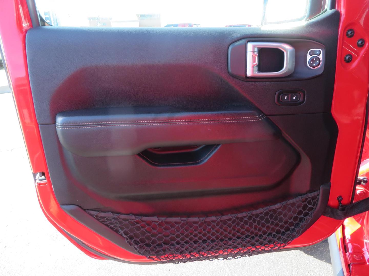 2020 Red /BLACK Jeep Wrangler Unlimited Rubicon (1C4HJXFN8LW) with an 2.0L L4 DOHC 16V TURBO engine, 6A transmission, located at 2630 Grass Valley Highway, Auburn, CA, 95603, (530) 508-5100, 38.937893, -121.095482 - Features - 17'' Fuel Recoil wheels, 35'' Nitto Ridge Grappler tires, Smittybilt XRC Flat fenders, Smittybilt inner fender liners, and new Alea Leather. - Photo#18