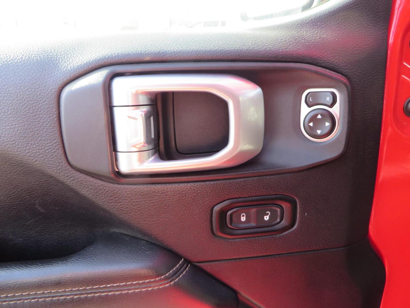 2020 Red /BLACK Jeep Wrangler Unlimited Rubicon (1C4HJXFN8LW) with an 2.0L L4 DOHC 16V TURBO engine, 6A transmission, located at 2630 Grass Valley Highway, Auburn, CA, 95603, (530) 508-5100, 38.937893, -121.095482 - Features - 17'' Fuel Recoil wheels, 35'' Nitto Ridge Grappler tires, Smittybilt XRC Flat fenders, Smittybilt inner fender liners, and new Alea Leather. - Photo#19