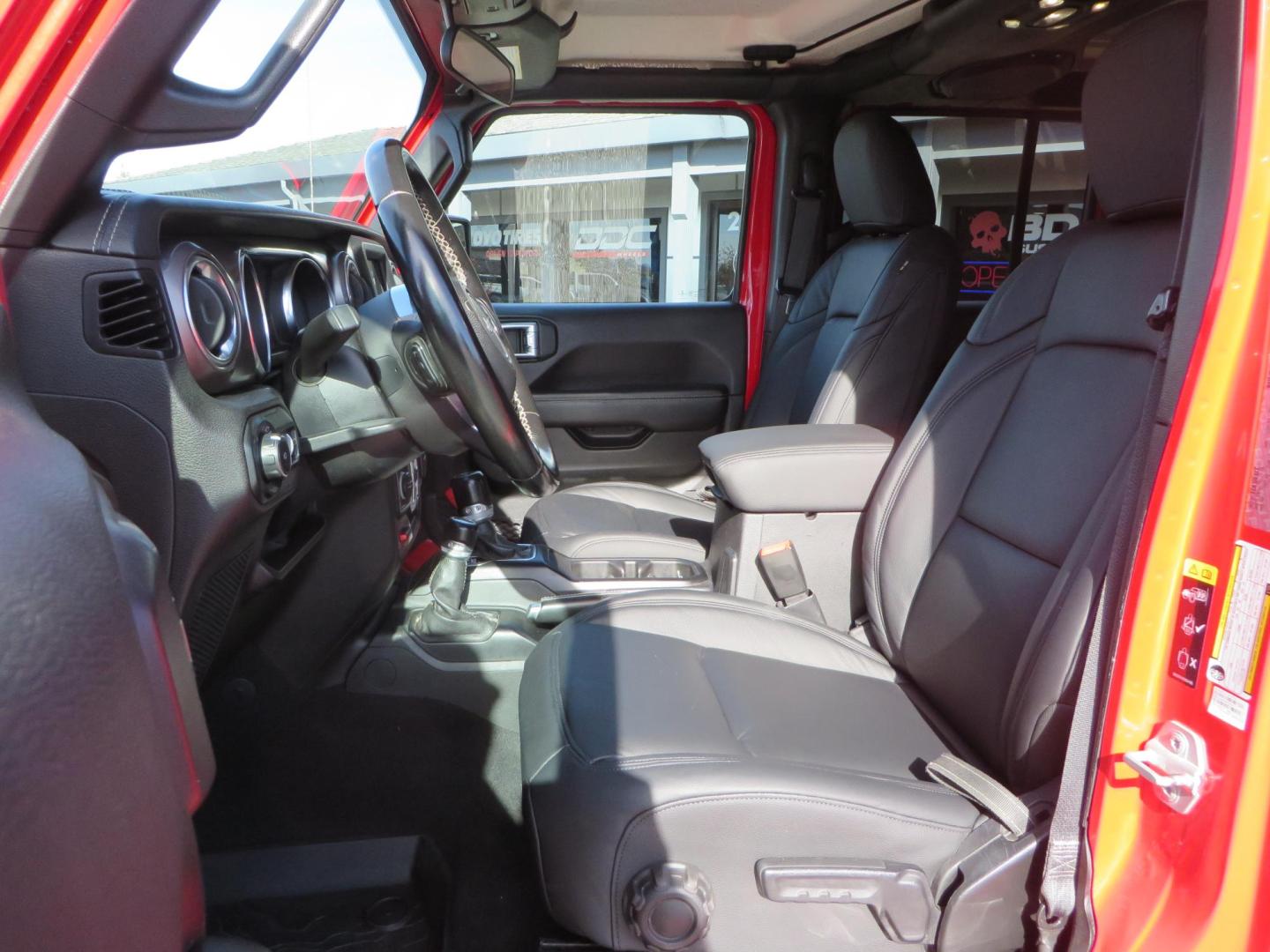 2020 Red /BLACK Jeep Wrangler Unlimited Rubicon (1C4HJXFN8LW) with an 2.0L L4 DOHC 16V TURBO engine, 6A transmission, located at 2630 Grass Valley Highway, Auburn, CA, 95603, (530) 508-5100, 38.937893, -121.095482 - Features - 17'' Fuel Recoil wheels, 35'' Nitto Ridge Grappler tires, Smittybilt XRC Flat fenders, Smittybilt inner fender liners, and new Alea Leather. - Photo#20