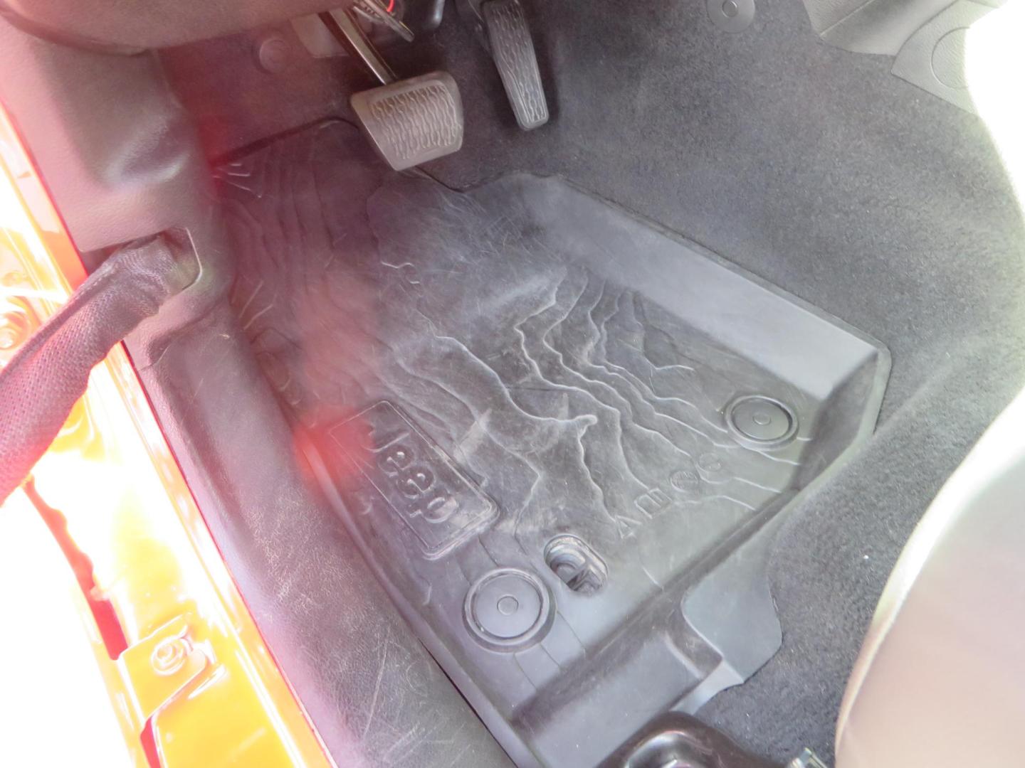 2020 Red /BLACK Jeep Wrangler Unlimited Rubicon (1C4HJXFN8LW) with an 2.0L L4 DOHC 16V TURBO engine, 6A transmission, located at 2630 Grass Valley Highway, Auburn, CA, 95603, (530) 508-5100, 38.937893, -121.095482 - Features - 17'' Fuel Recoil wheels, 35'' Nitto Ridge Grappler tires, Smittybilt XRC Flat fenders, Smittybilt inner fender liners, and new Alea Leather. - Photo#24