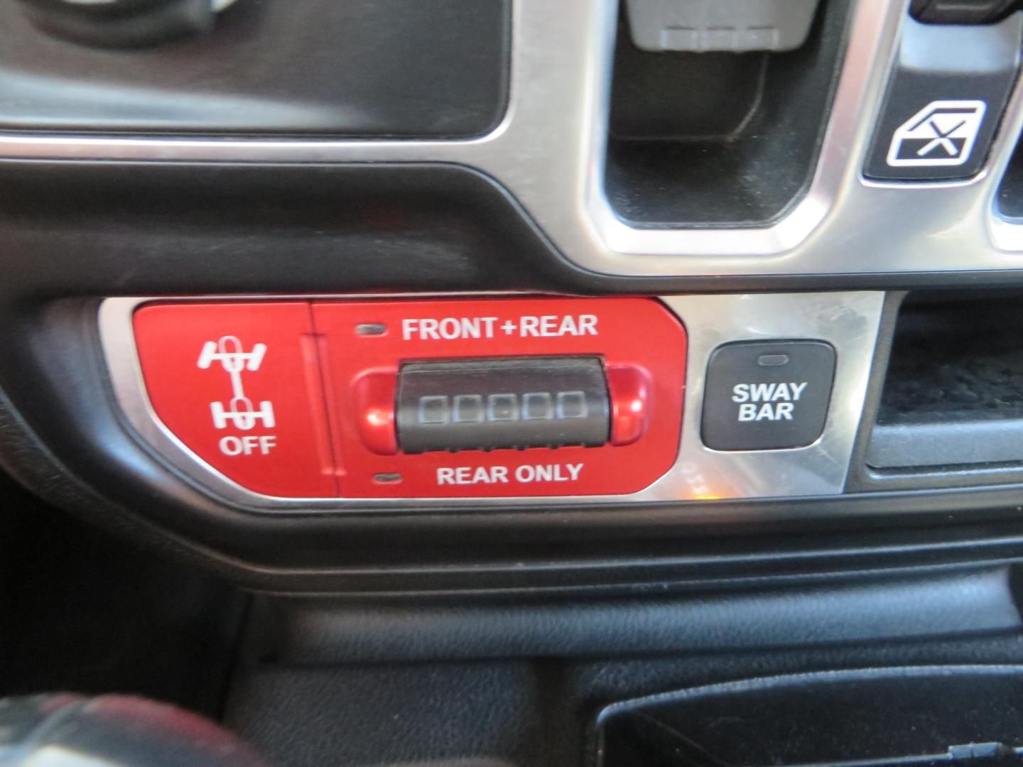 2020 Red /BLACK Jeep Wrangler Unlimited Rubicon (1C4HJXFN8LW) with an 2.0L L4 DOHC 16V TURBO engine, 6A transmission, located at 2630 Grass Valley Highway, Auburn, CA, 95603, (530) 508-5100, 38.937893, -121.095482 - Features - 17'' Fuel Recoil wheels, 35'' Nitto Ridge Grappler tires, Smittybilt XRC Flat fenders, Smittybilt inner fender liners, and new Alea Leather. - Photo#30