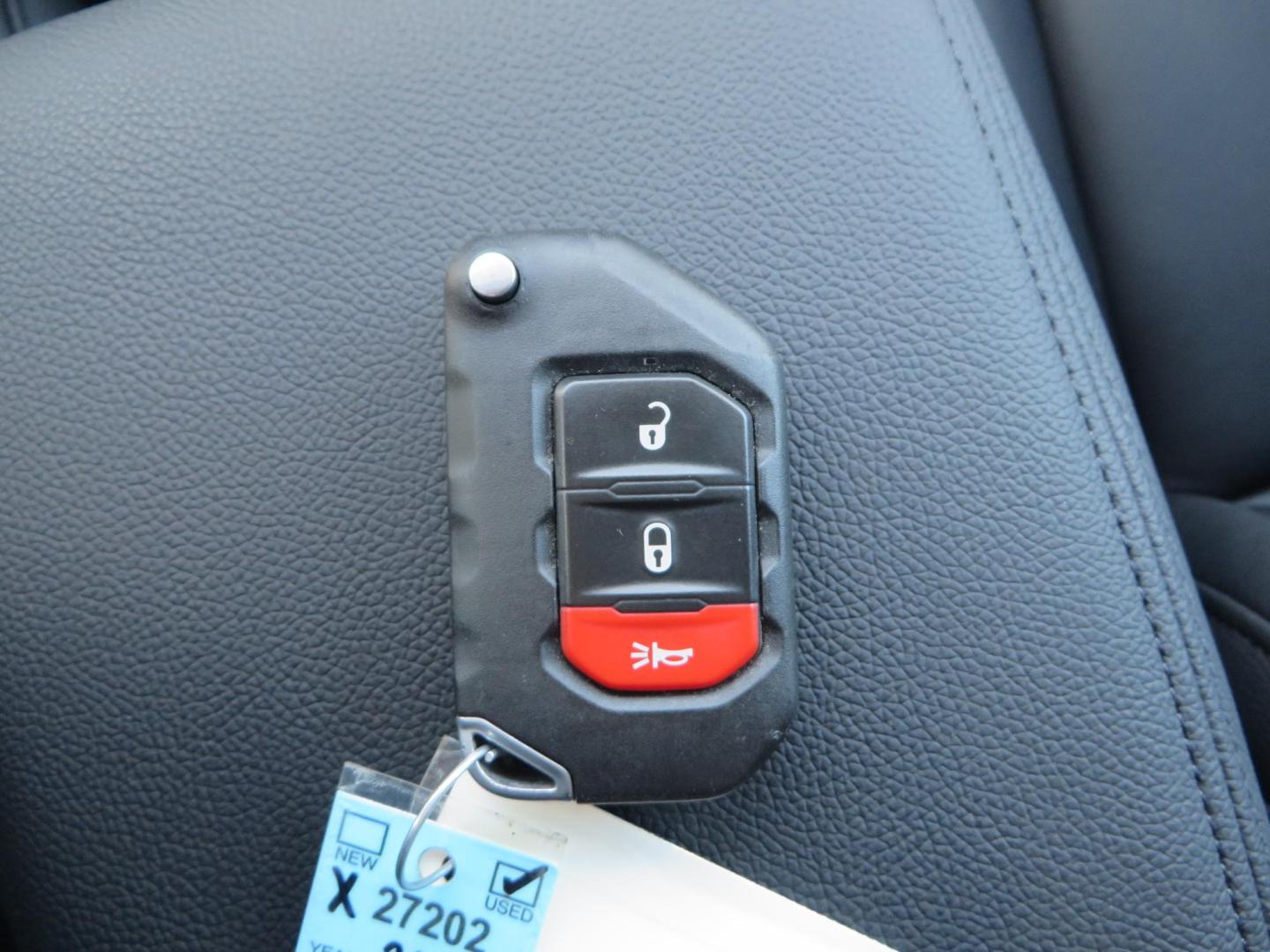 2020 Red /BLACK Jeep Wrangler Unlimited Rubicon (1C4HJXFN8LW) with an 2.0L L4 DOHC 16V TURBO engine, 6A transmission, located at 2630 Grass Valley Highway, Auburn, CA, 95603, (530) 508-5100, 38.937893, -121.095482 - Features - 17'' Fuel Recoil wheels, 35'' Nitto Ridge Grappler tires, Smittybilt XRC Flat fenders, Smittybilt inner fender liners, and new Alea Leather. - Photo#32