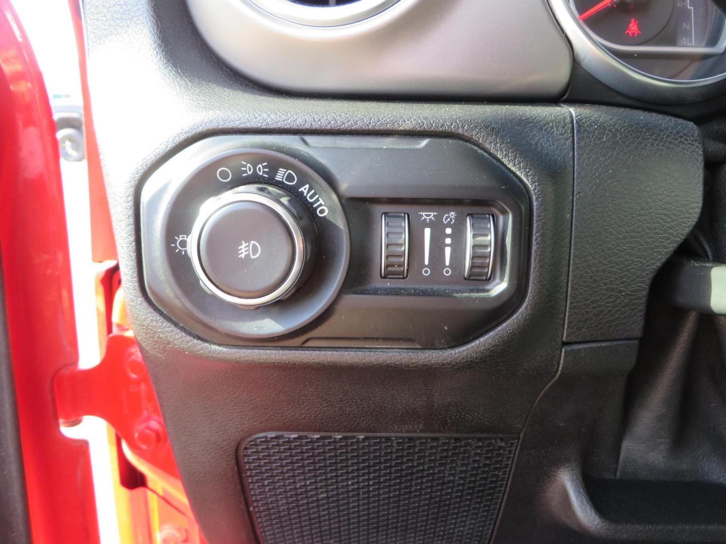 2020 Red /BLACK Jeep Wrangler Unlimited Rubicon (1C4HJXFN8LW) with an 2.0L L4 DOHC 16V TURBO engine, 6A transmission, located at 2630 Grass Valley Highway, Auburn, CA, 95603, (530) 508-5100, 38.937893, -121.095482 - Features - 17'' Fuel Recoil wheels, 35'' Nitto Ridge Grappler tires, Smittybilt XRC Flat fenders, Smittybilt inner fender liners, and new Alea Leather. - Photo#37