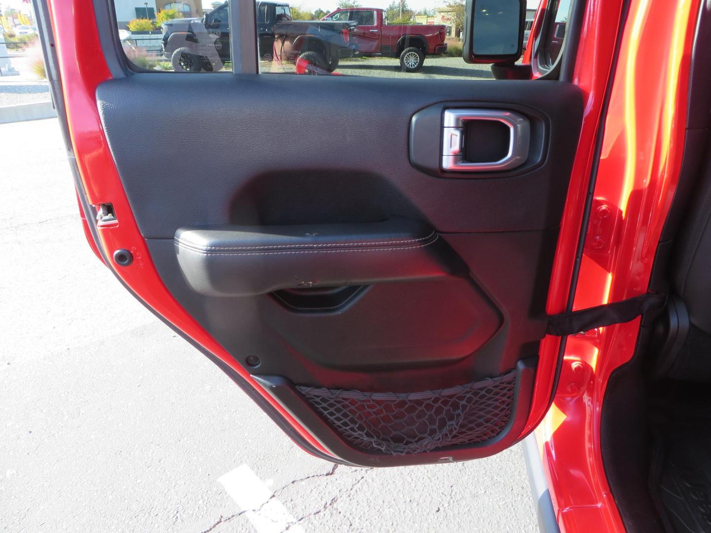 2020 Red /BLACK Jeep Wrangler Unlimited Rubicon (1C4HJXFN8LW) with an 2.0L L4 DOHC 16V TURBO engine, 6A transmission, located at 2630 Grass Valley Highway, Auburn, CA, 95603, (530) 508-5100, 38.937893, -121.095482 - Features - 17'' Fuel Recoil wheels, 35'' Nitto Ridge Grappler tires, Smittybilt XRC Flat fenders, Smittybilt inner fender liners, and new Alea Leather. - Photo#39